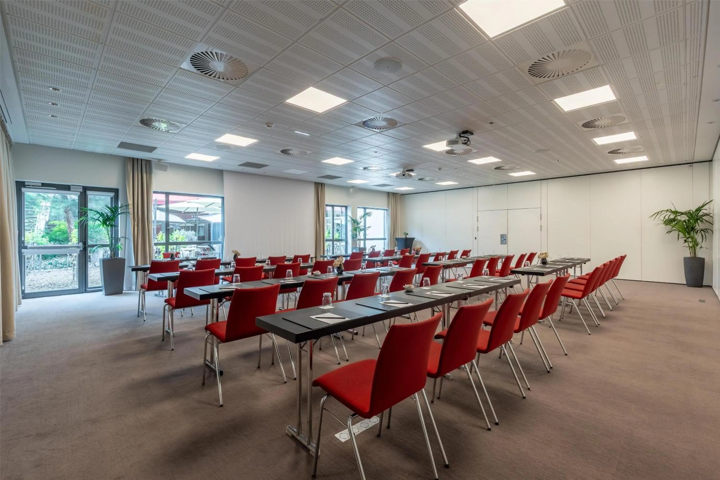 Meeting/conference room in Radisson Blu Hotel, Paris Boulogne