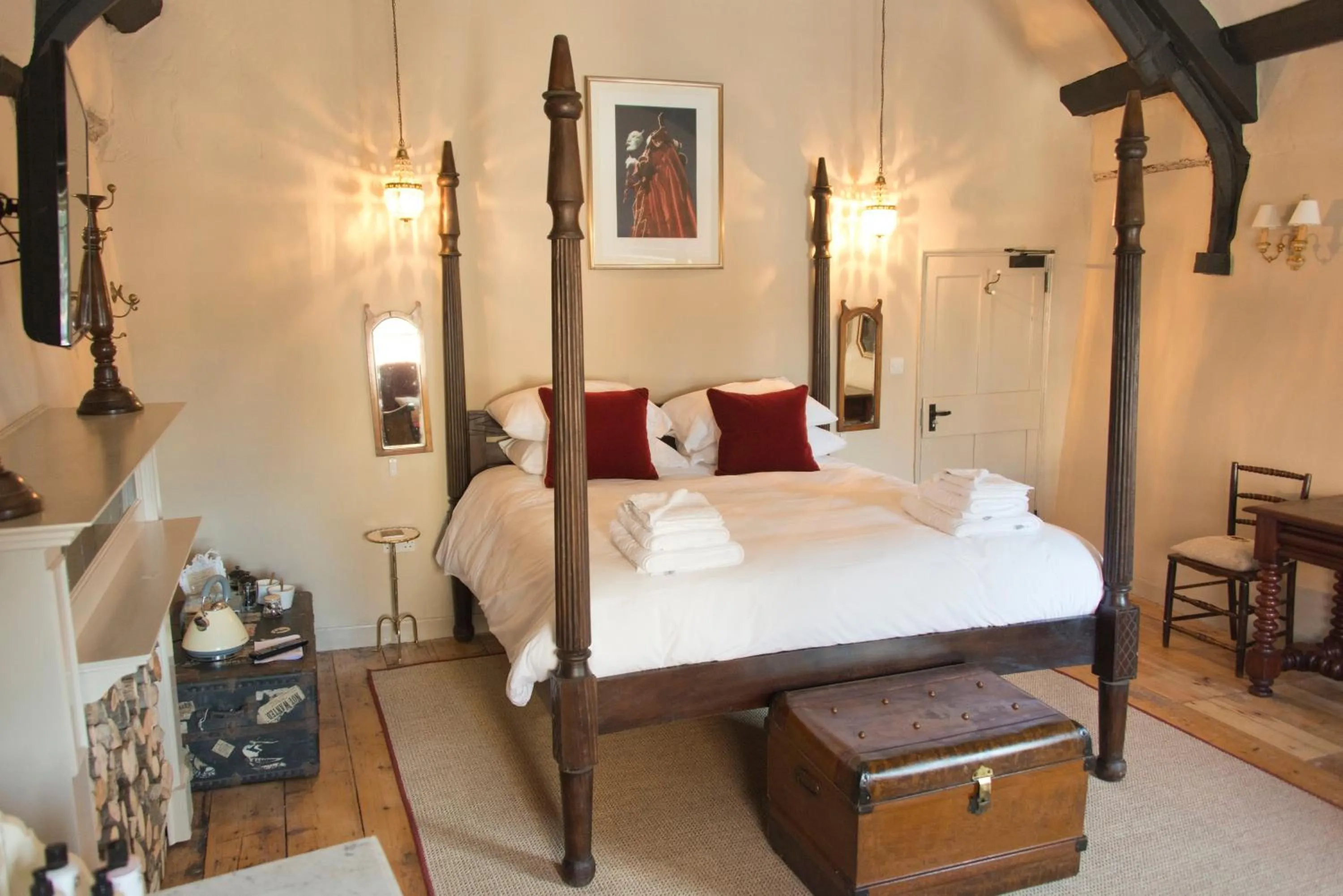 Bed in The White Hart