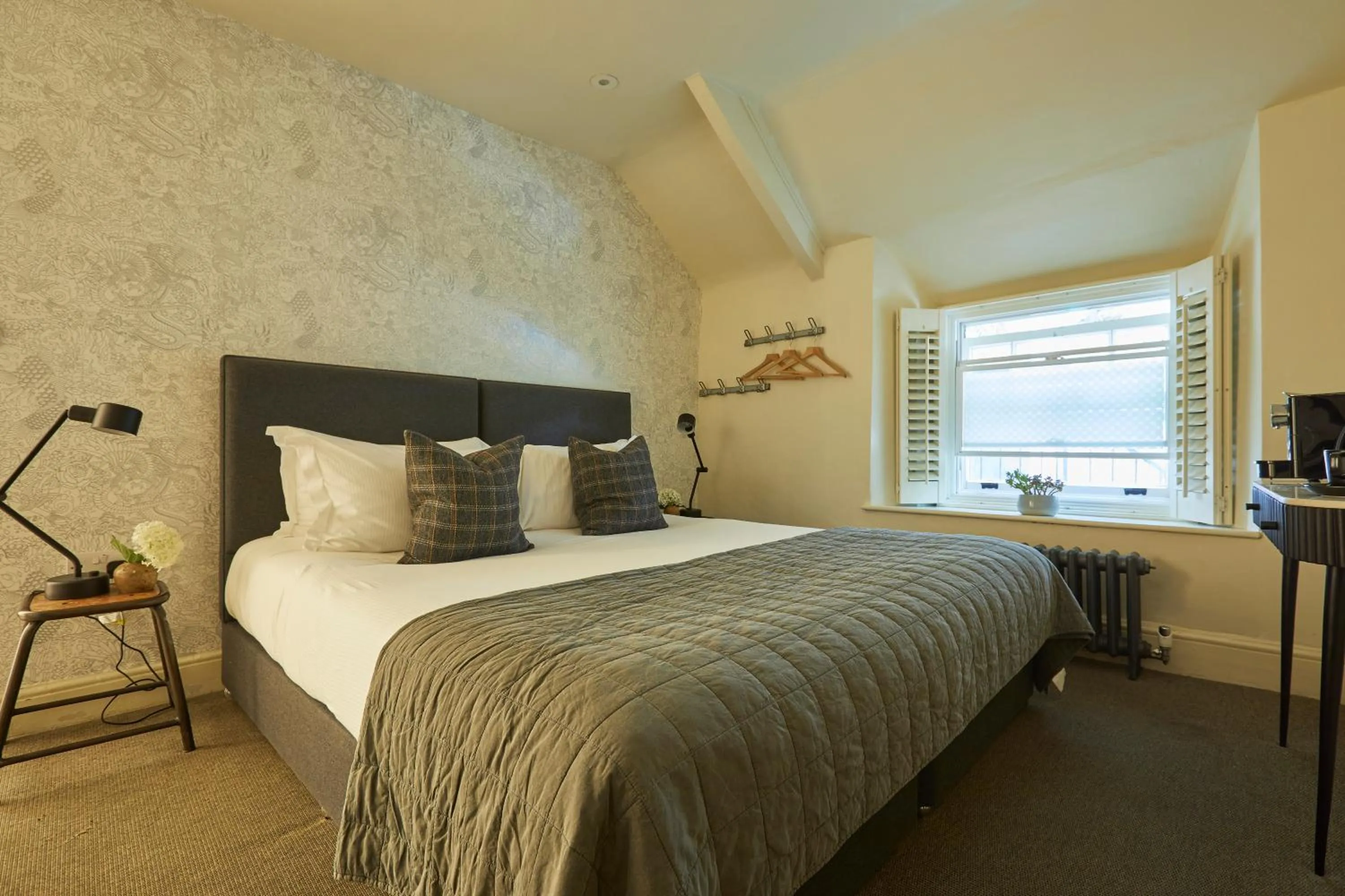 Bedroom, Bed in The White Hart