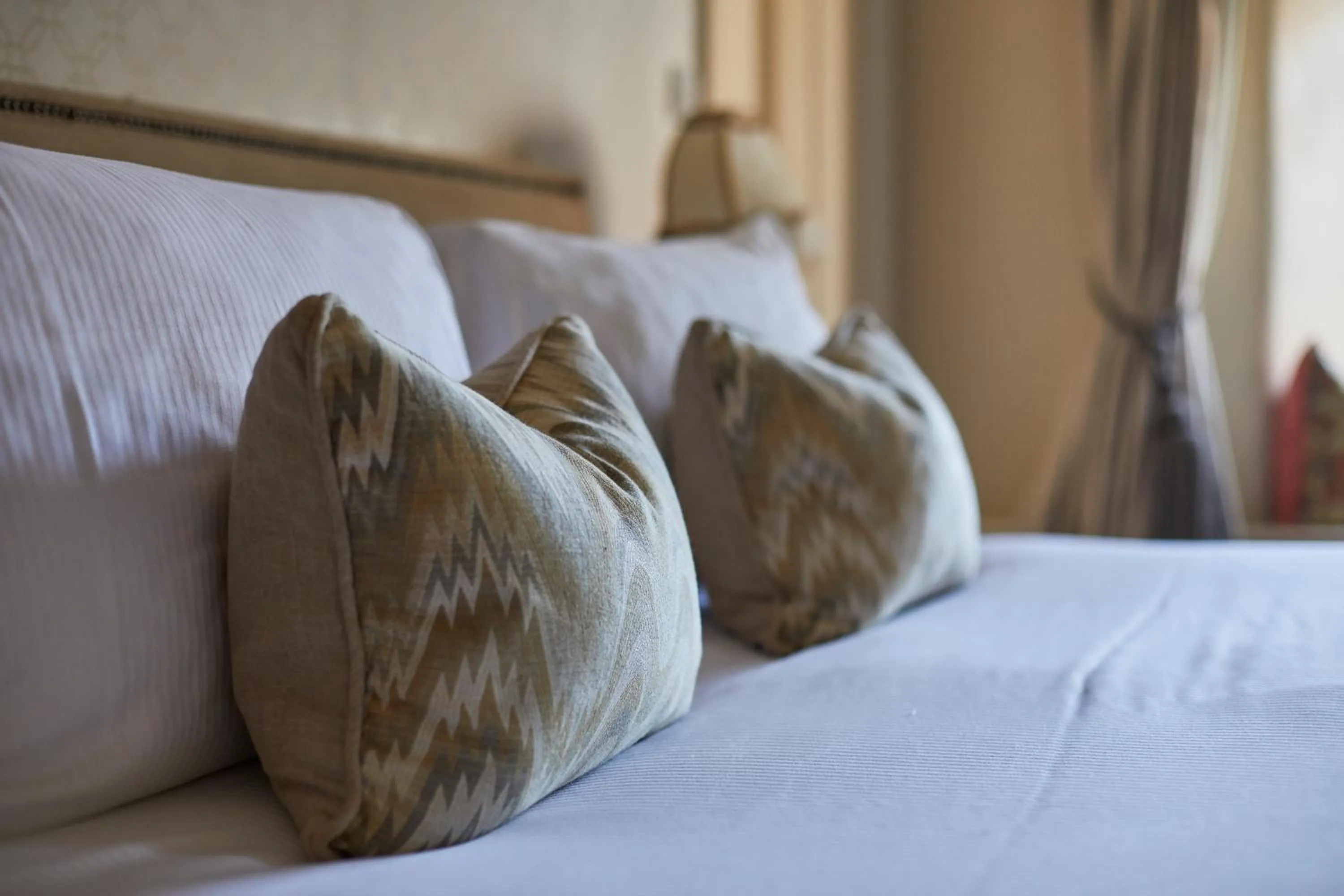 Bedroom, Bed in The White Hart