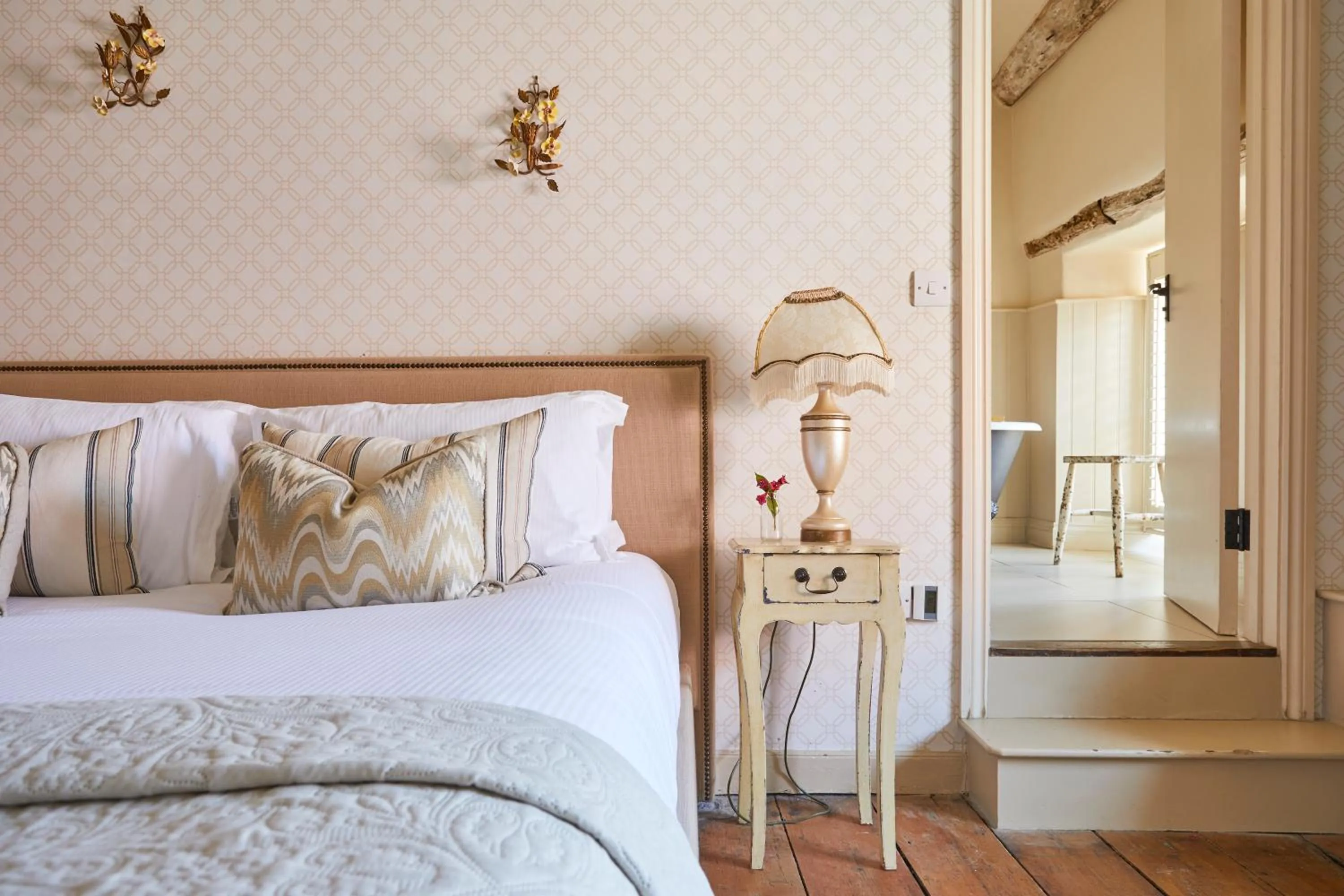 Bedroom, Bed in The White Hart