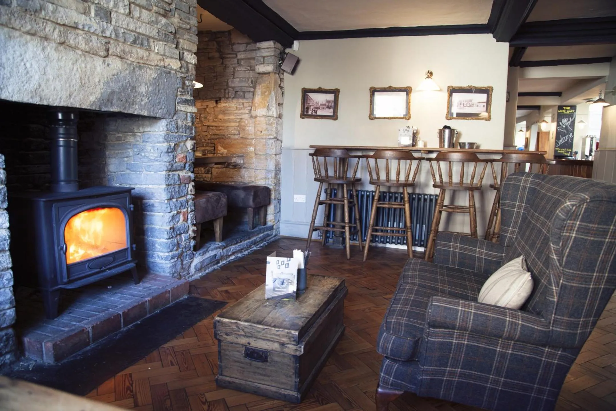 Lounge or bar in The White Hart