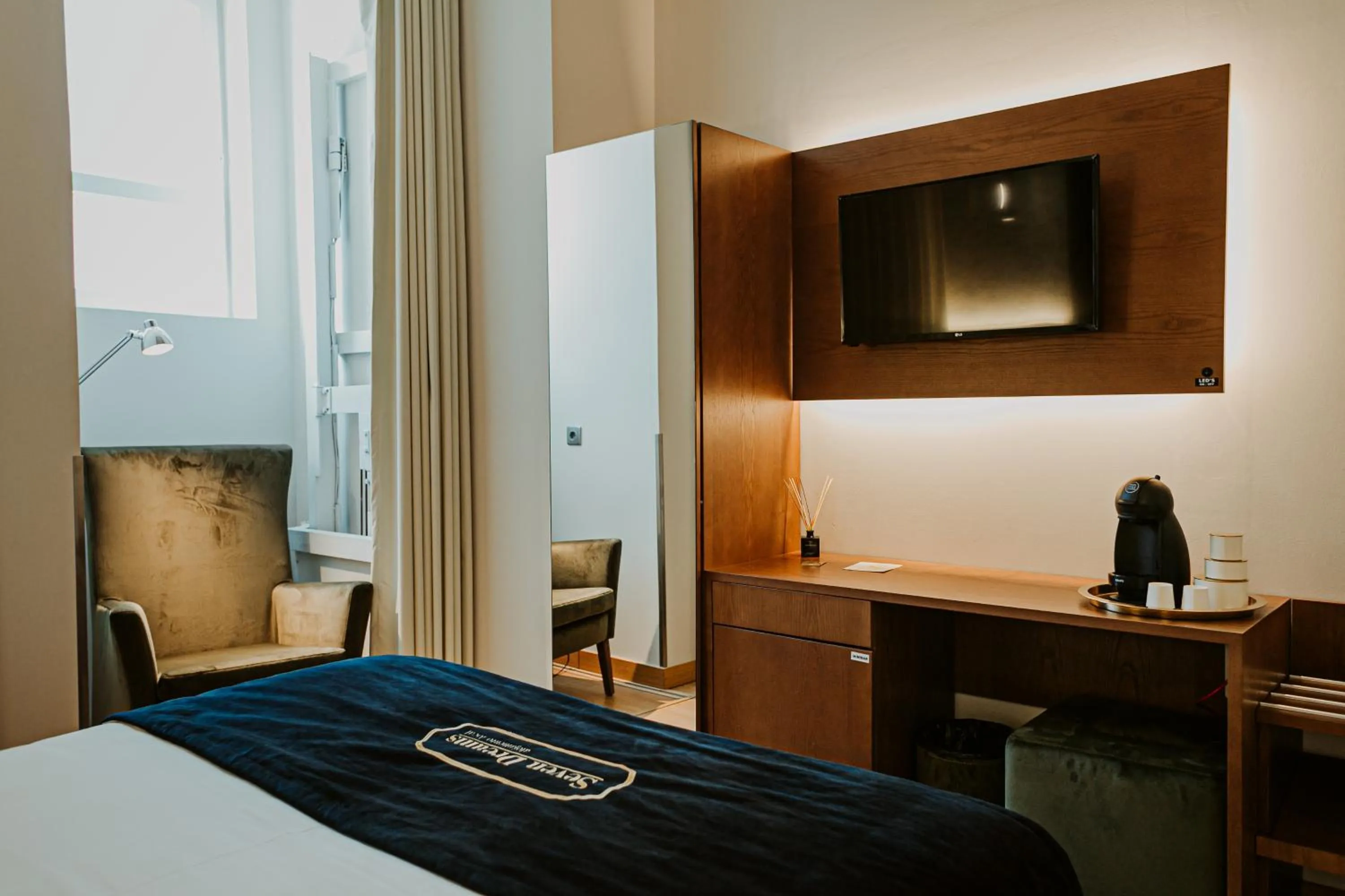 TV and multimedia, Bed in Seven Dreams Suites