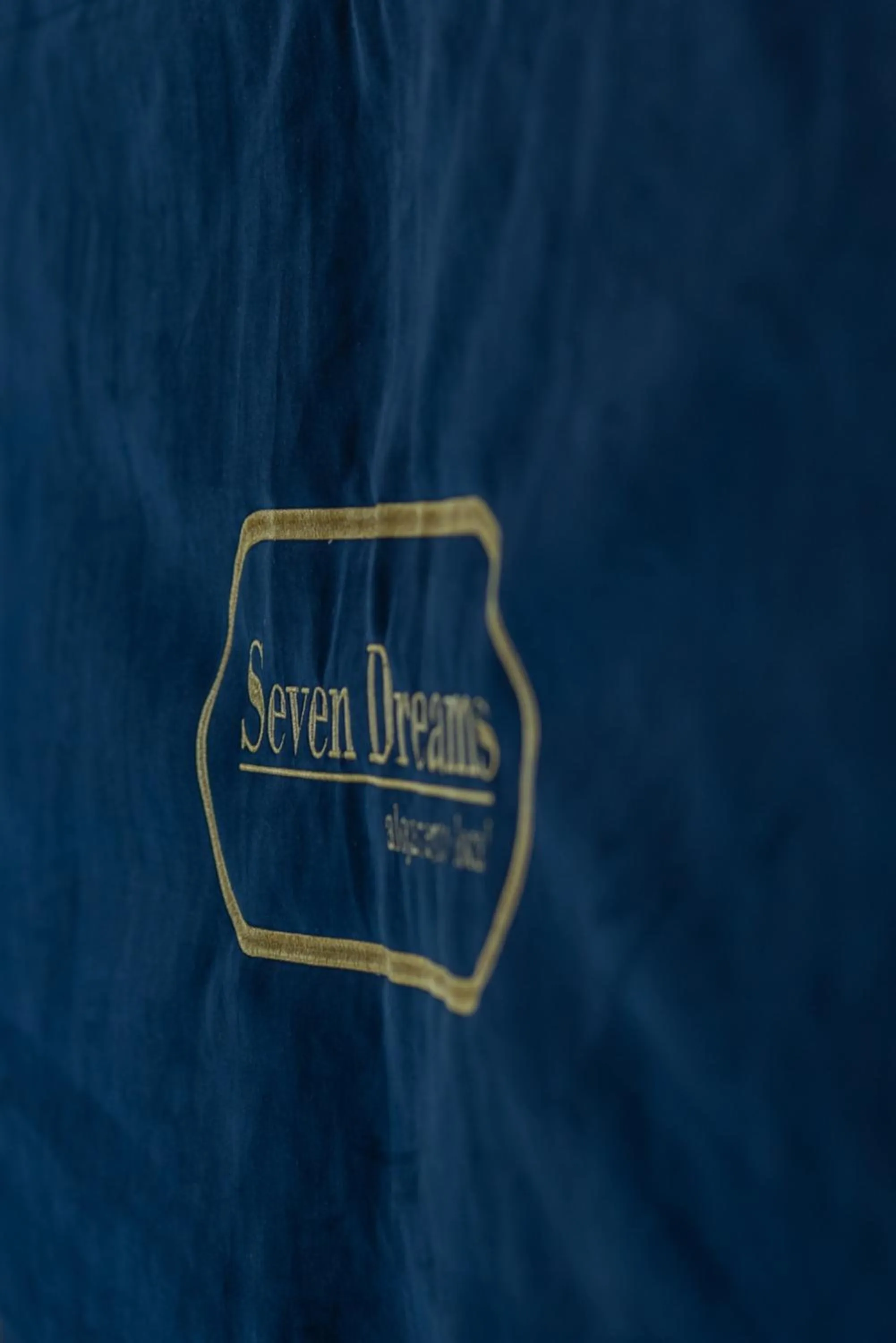 Logo/Certificate/Sign in Seven Dreams Suites