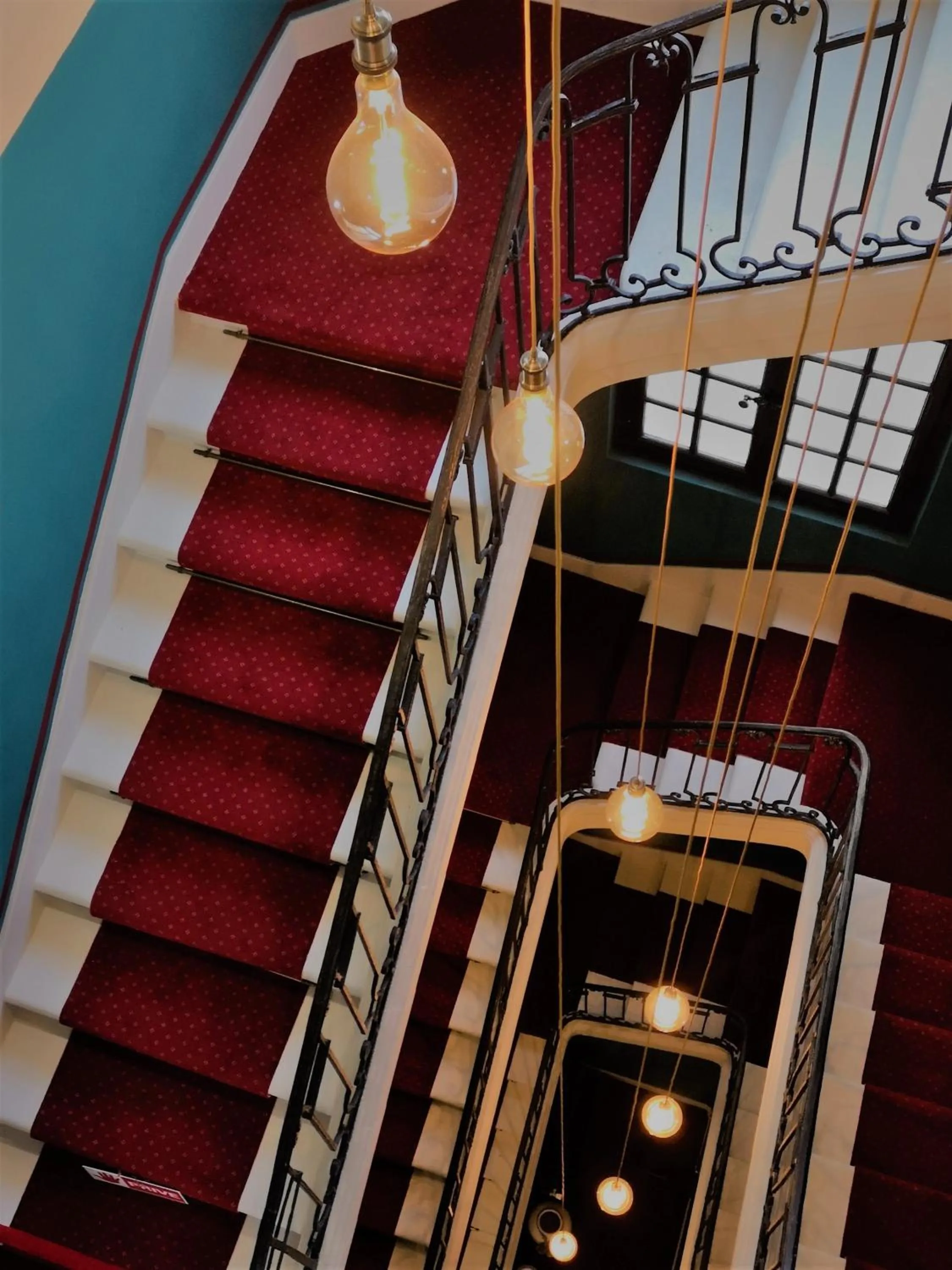 Lobby or reception in Hôtel De L'Amphithéâtre