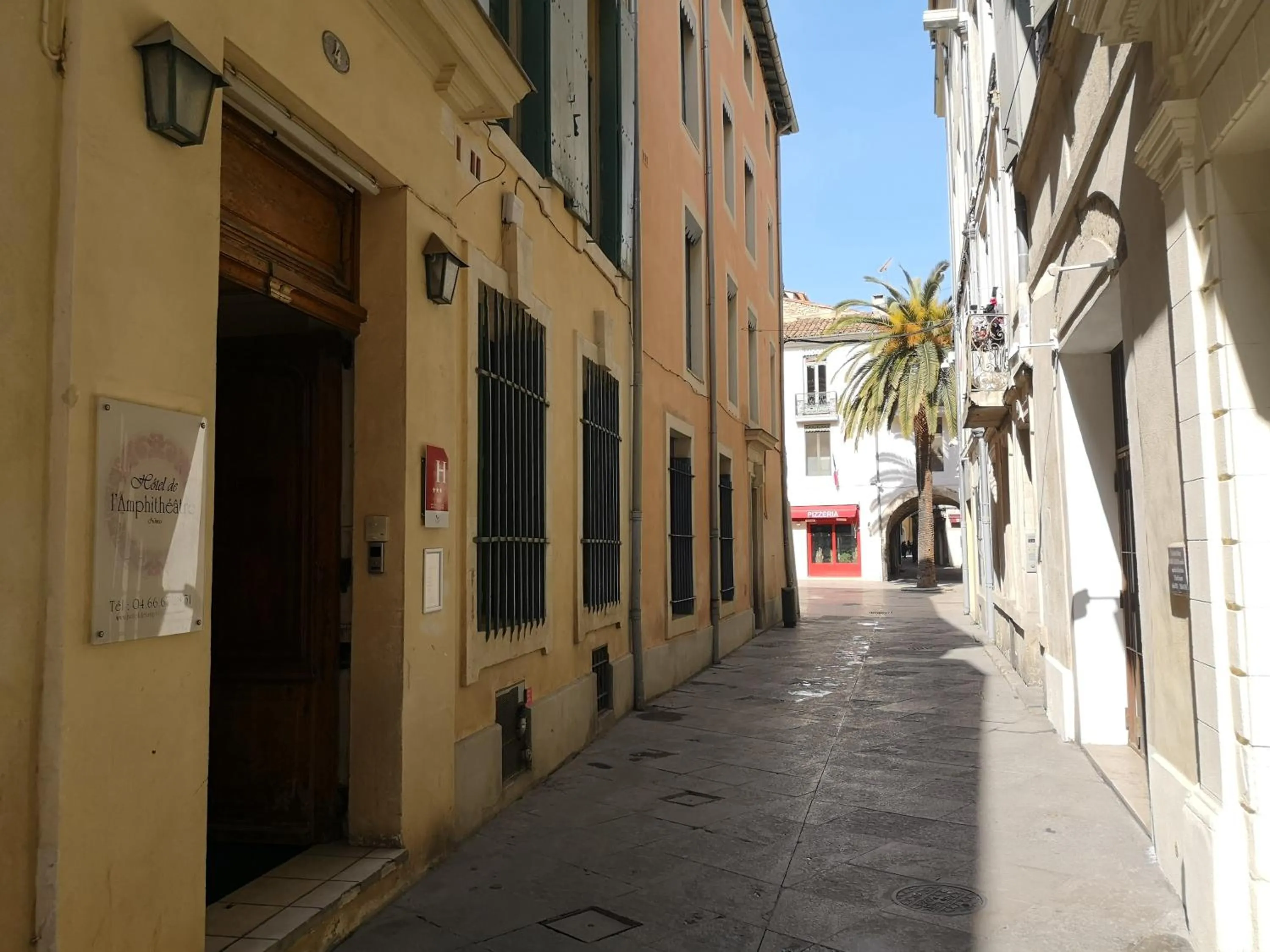 Property building in Hôtel De L'Amphithéâtre