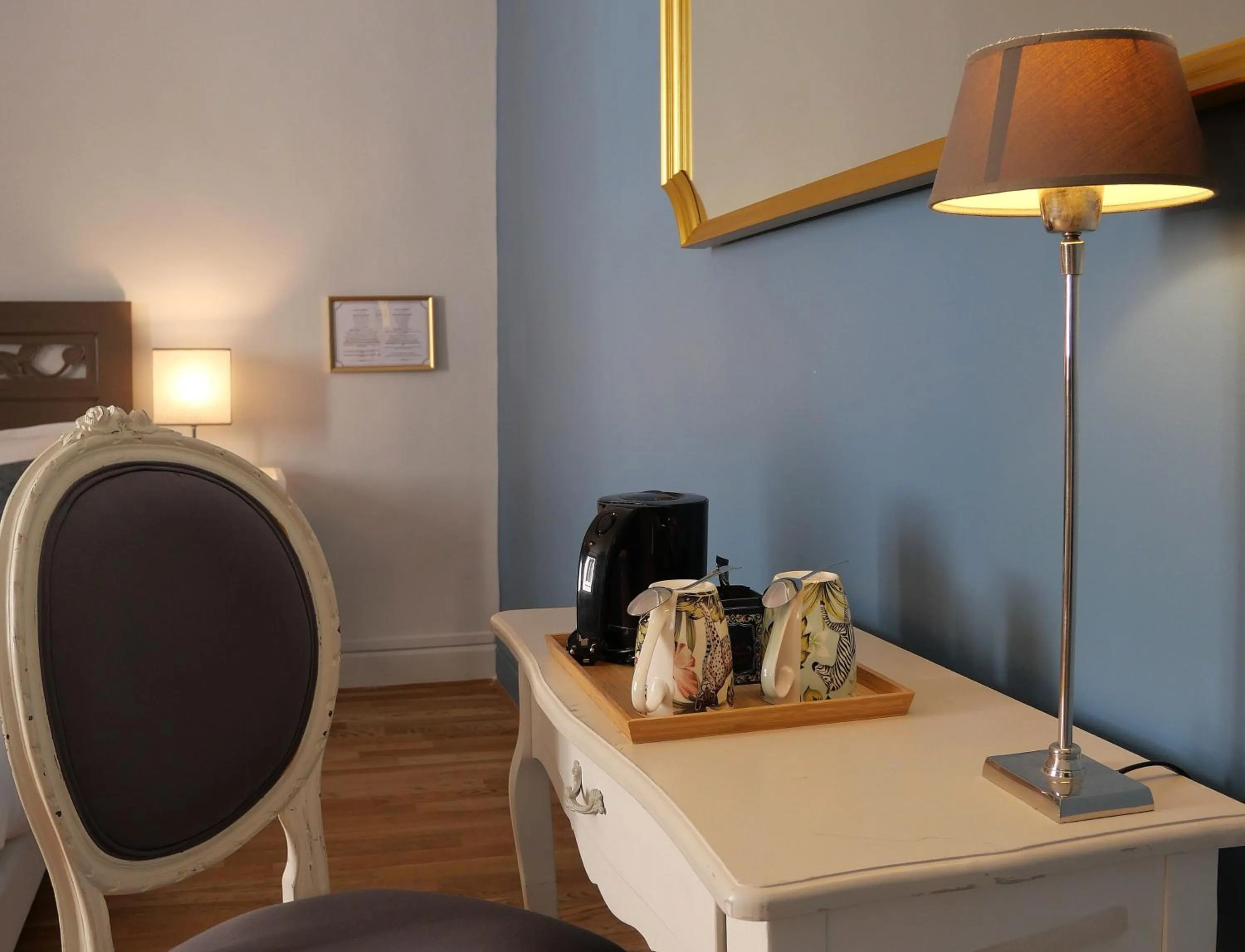 Bedroom in Hôtel De L'Amphithéâtre