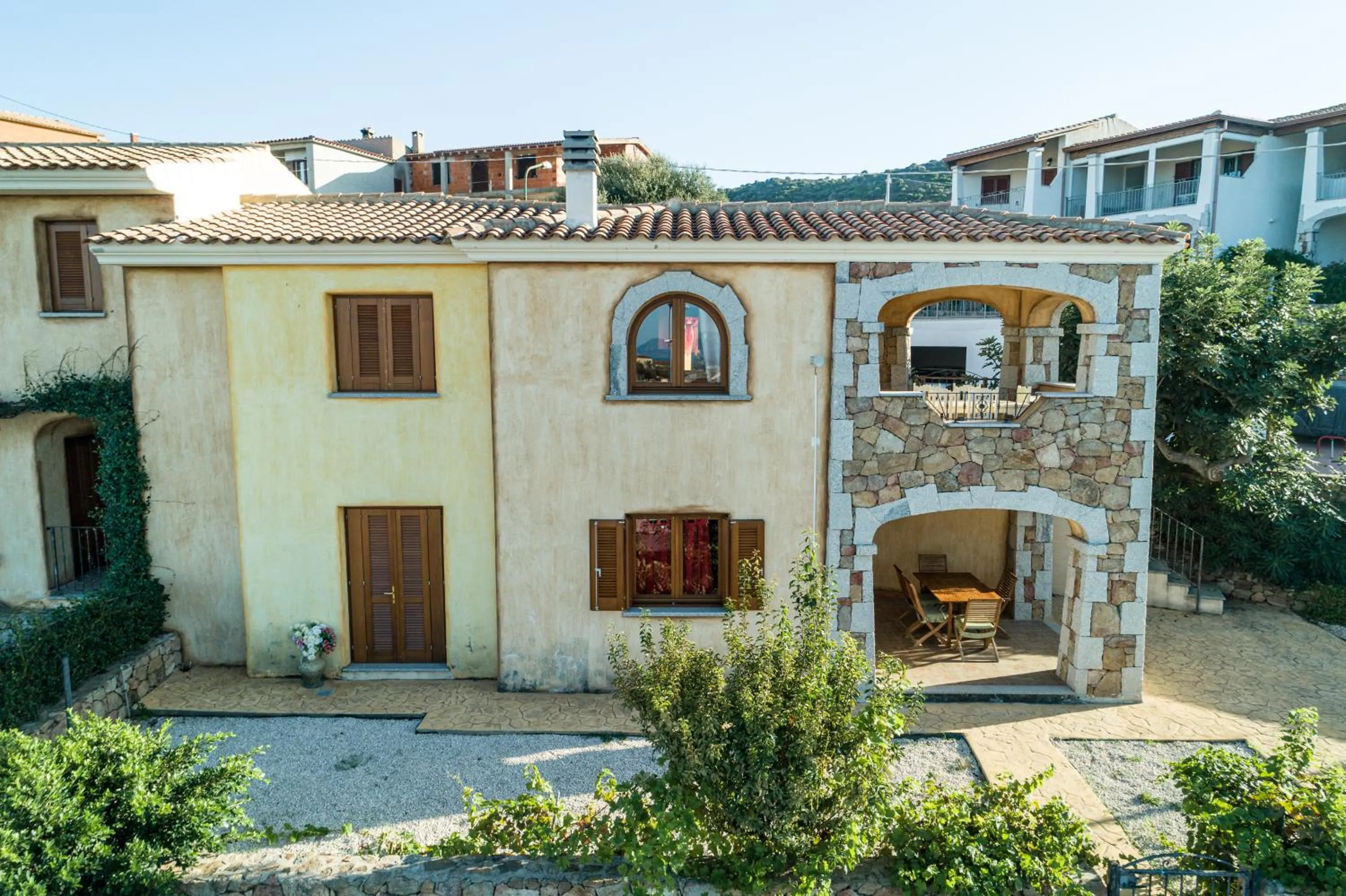 Property building in Appartamenti Tanaunella
