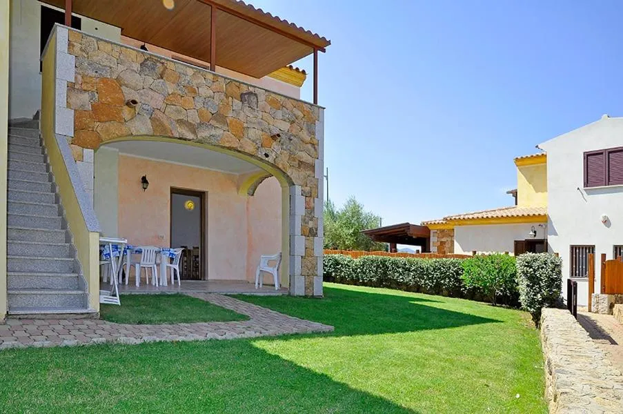 Garden in Appartamenti Tanaunella