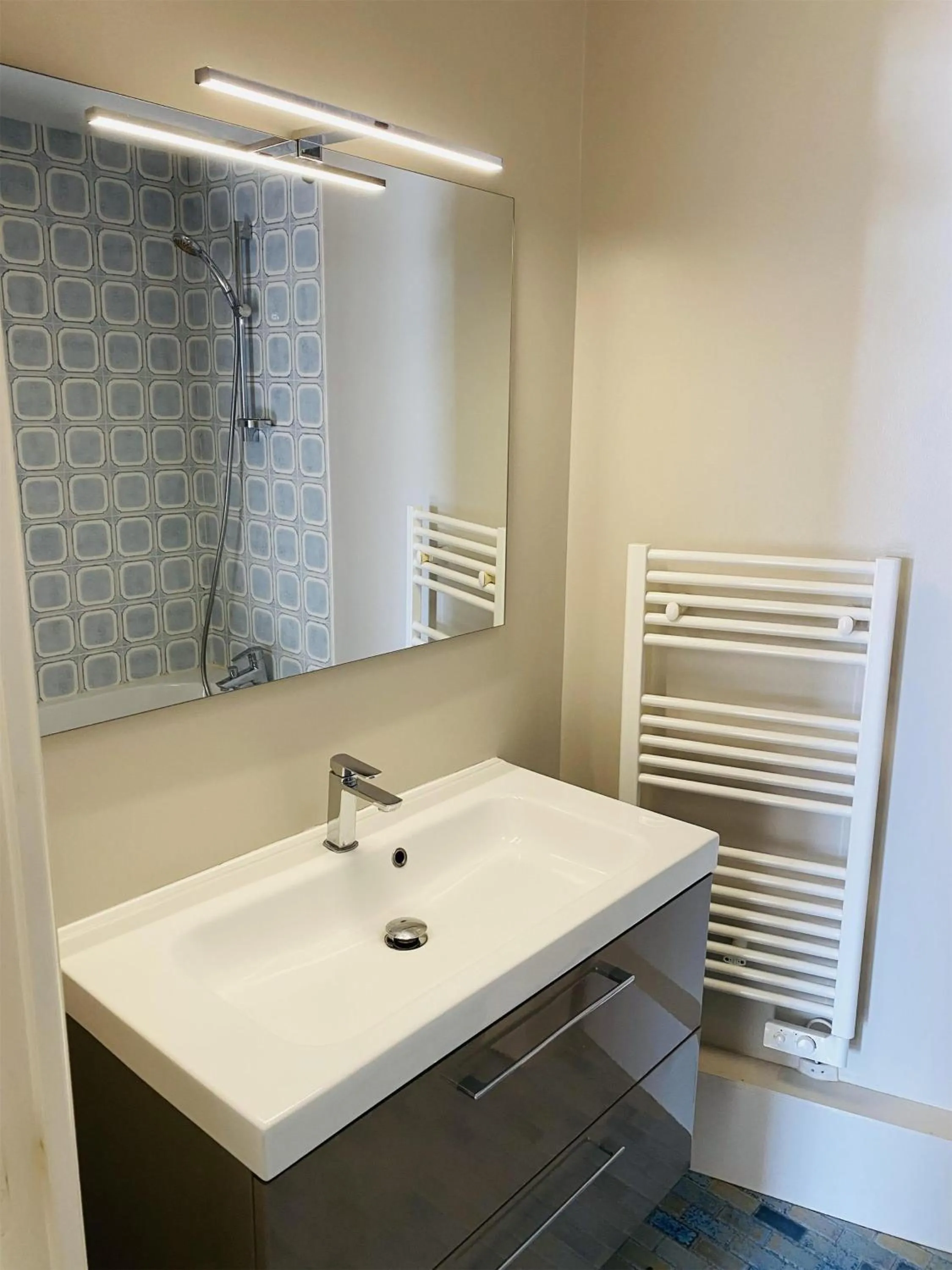 Bathroom in Le Crystal Dinard, Sure Hotel Collection by Best Western