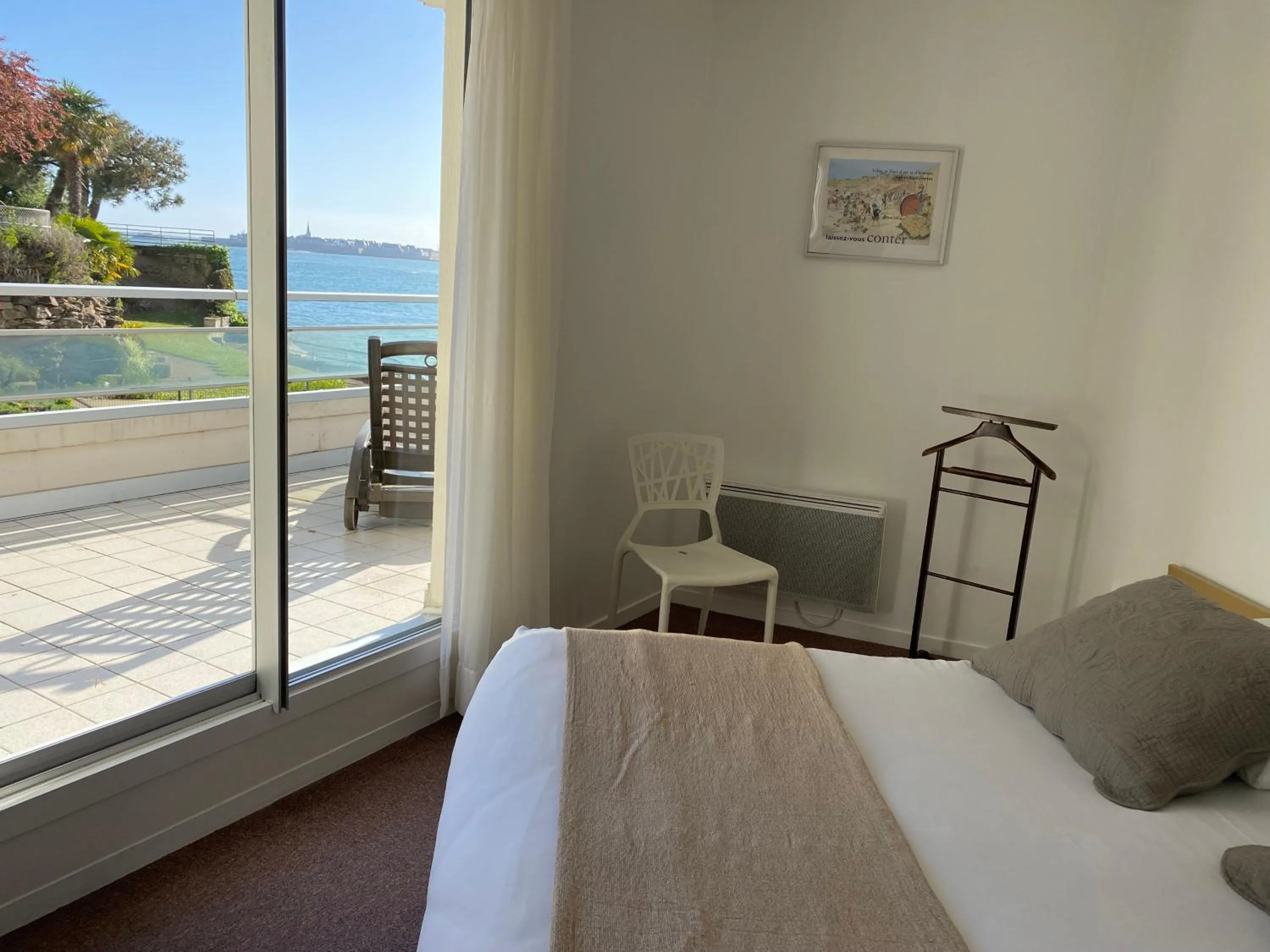 Bed in Le Crystal Dinard, Sure Hotel Collection by Best Western