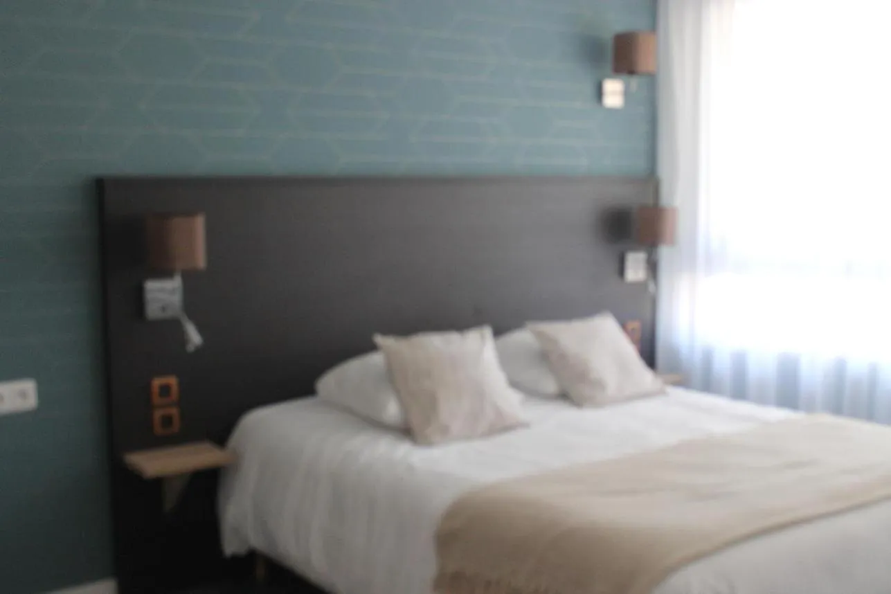 Bed in Le Crystal Dinard, Sure Hotel Collection by Best Western