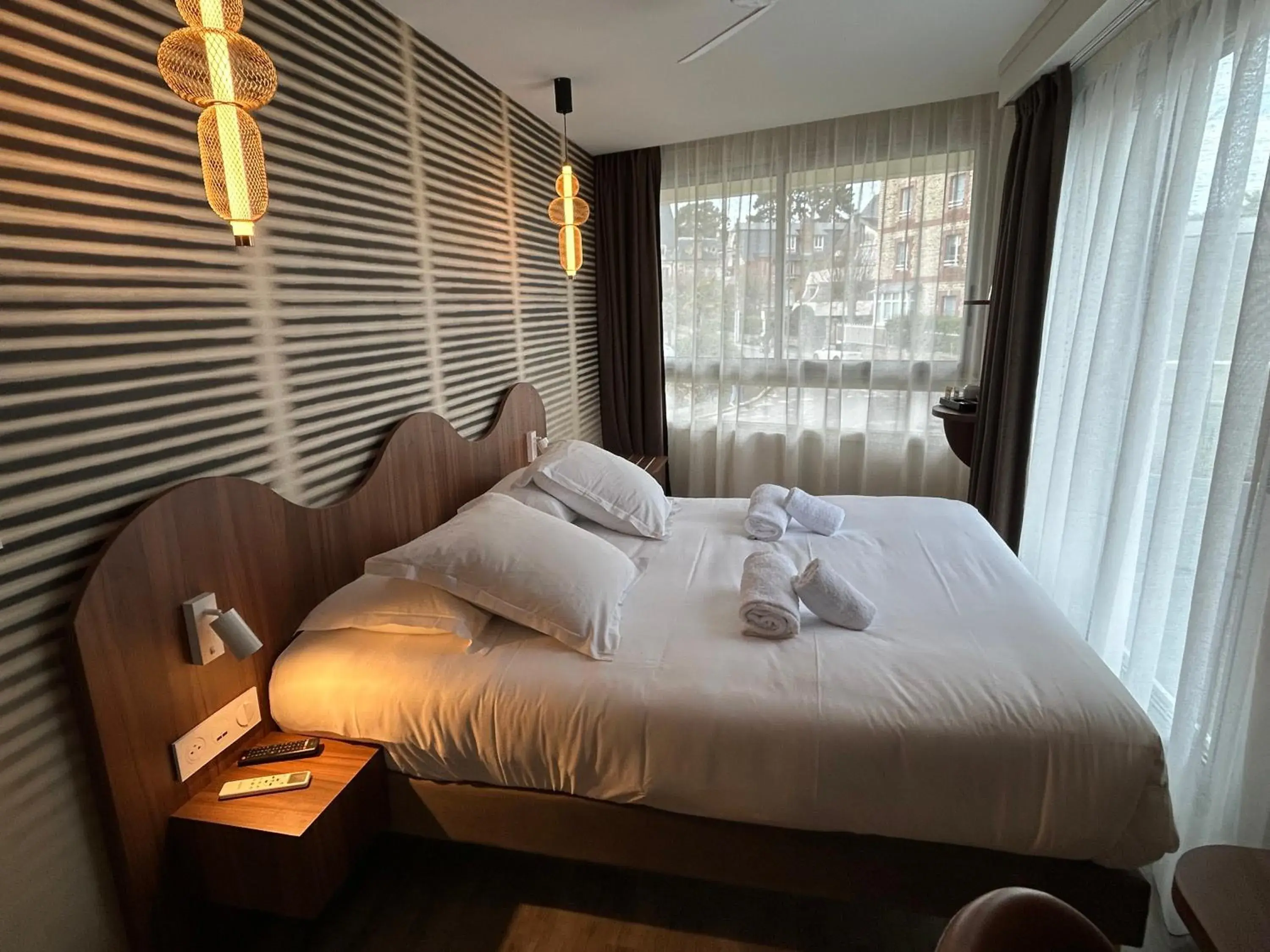 Standard Queen Room with Terrace and Garden View - Non-Smoking in Le Crystal Dinard, Sure Hotel Collection by Best Western Standard Queen Room with Terrace and Garden View - Non-Smoking in Le Crystal Dinard, Sure Hotel Collection by Best Western