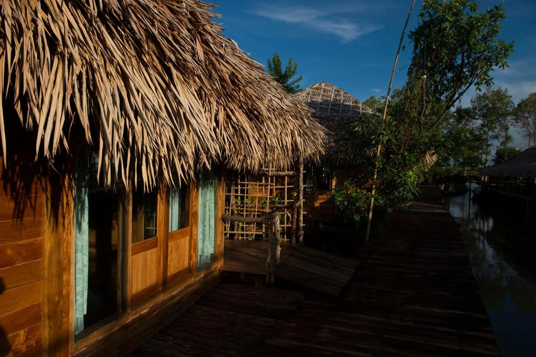 Baan​ Tonlamphu​ Pakpra