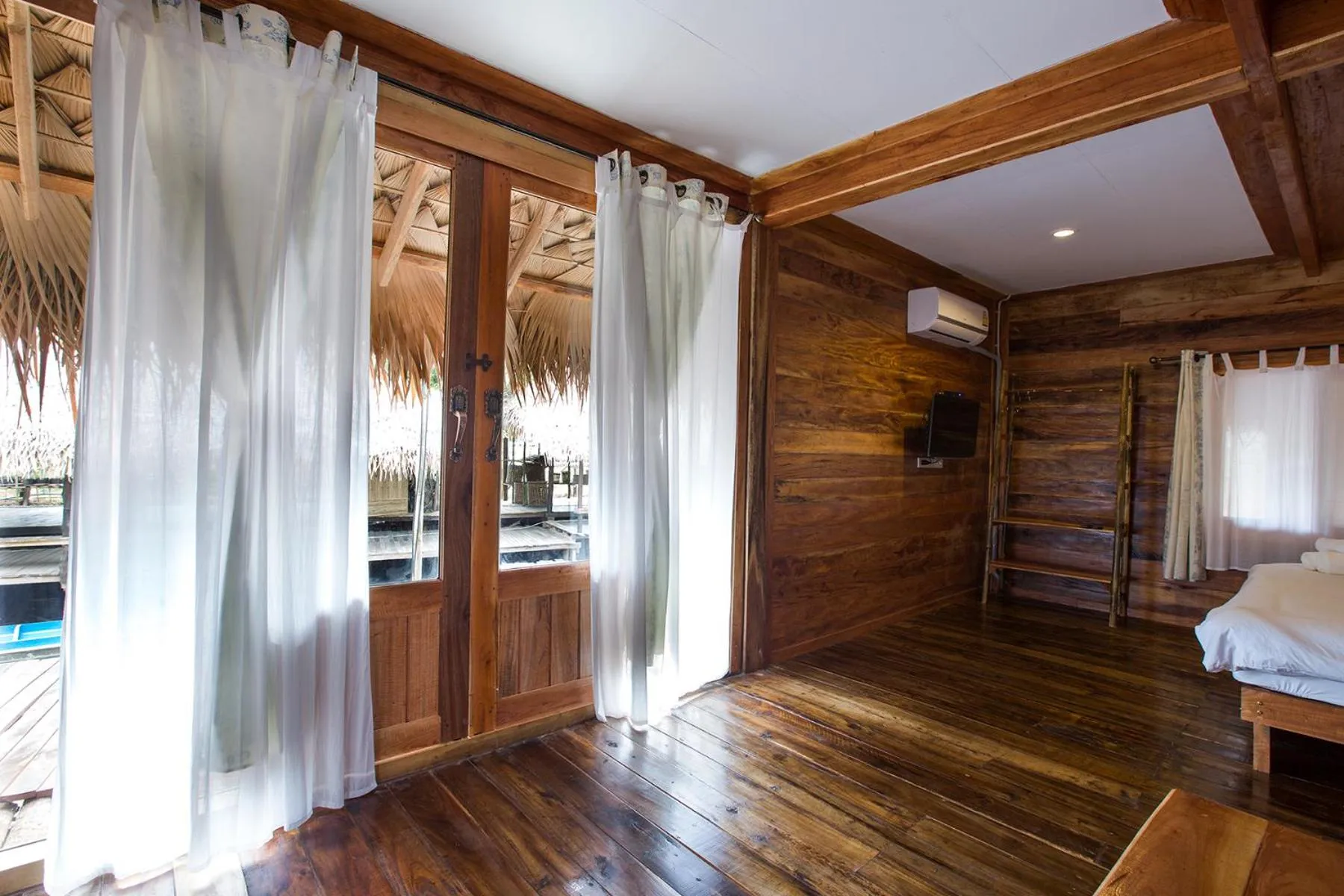 Baan​ Tonlamphu​ Pakpra