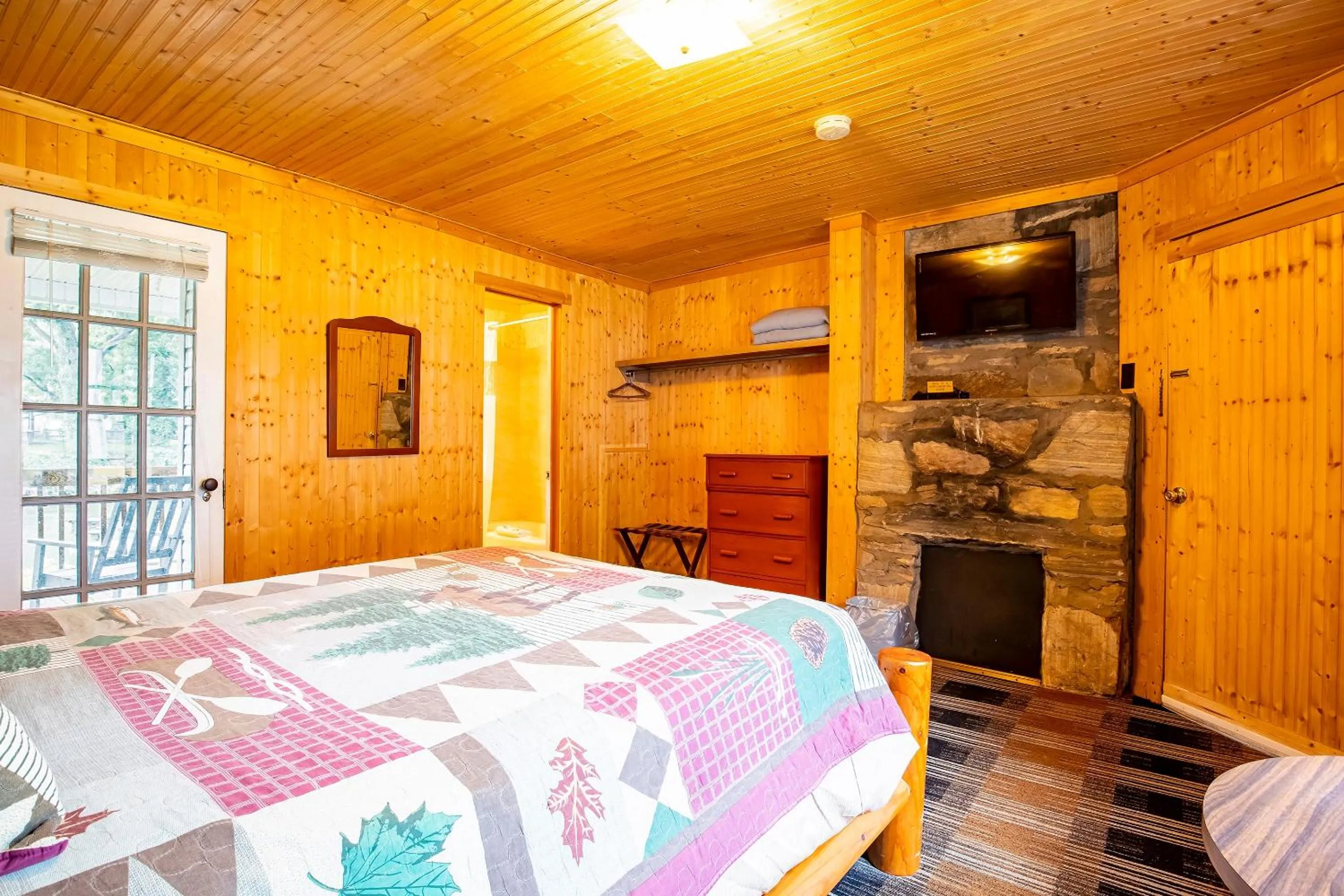 Bedroom, Bed in Lloyd's On The River Country Inn By Oyo