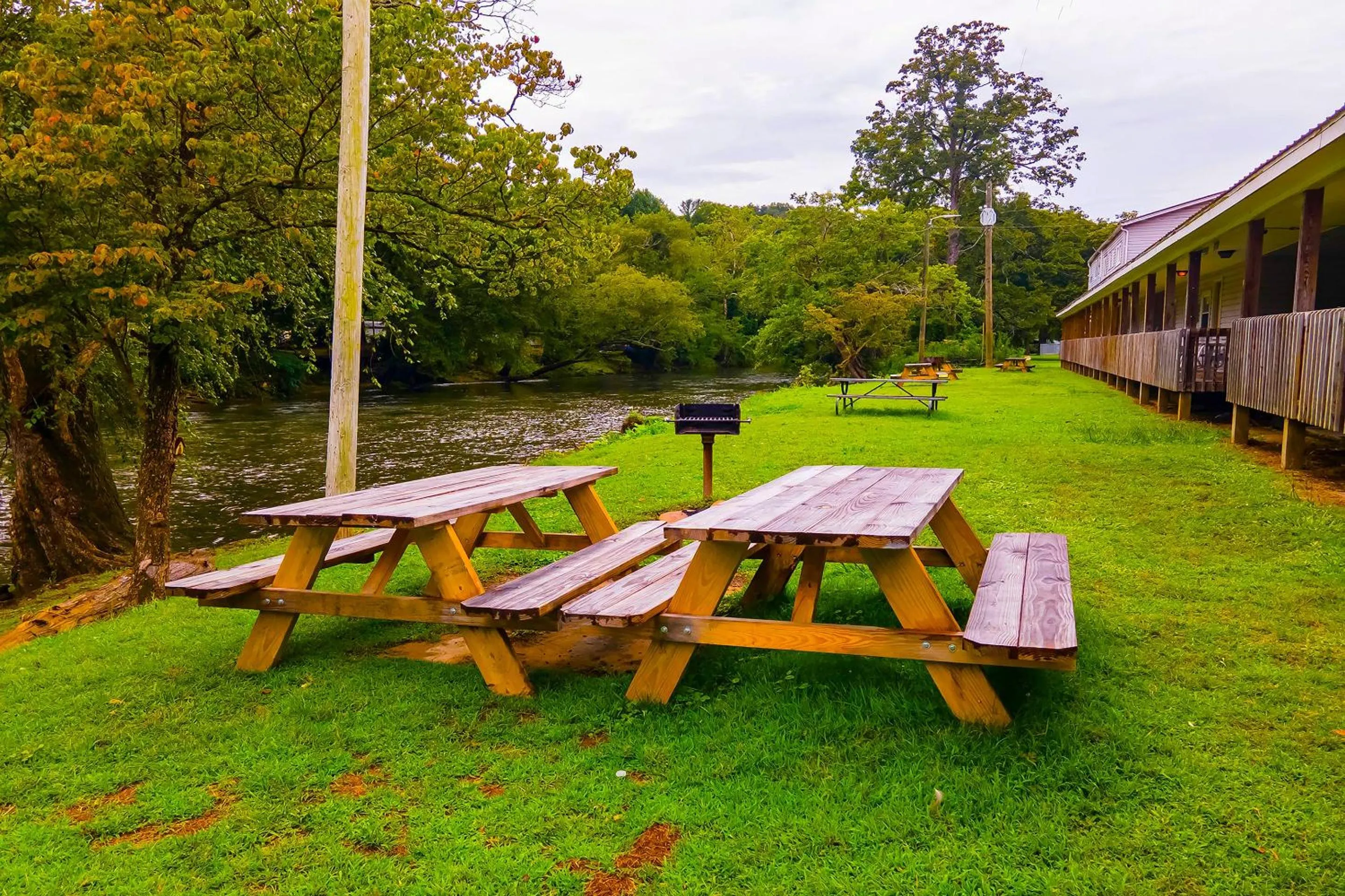Garden in Lloyd's On The River Country Inn By Oyo