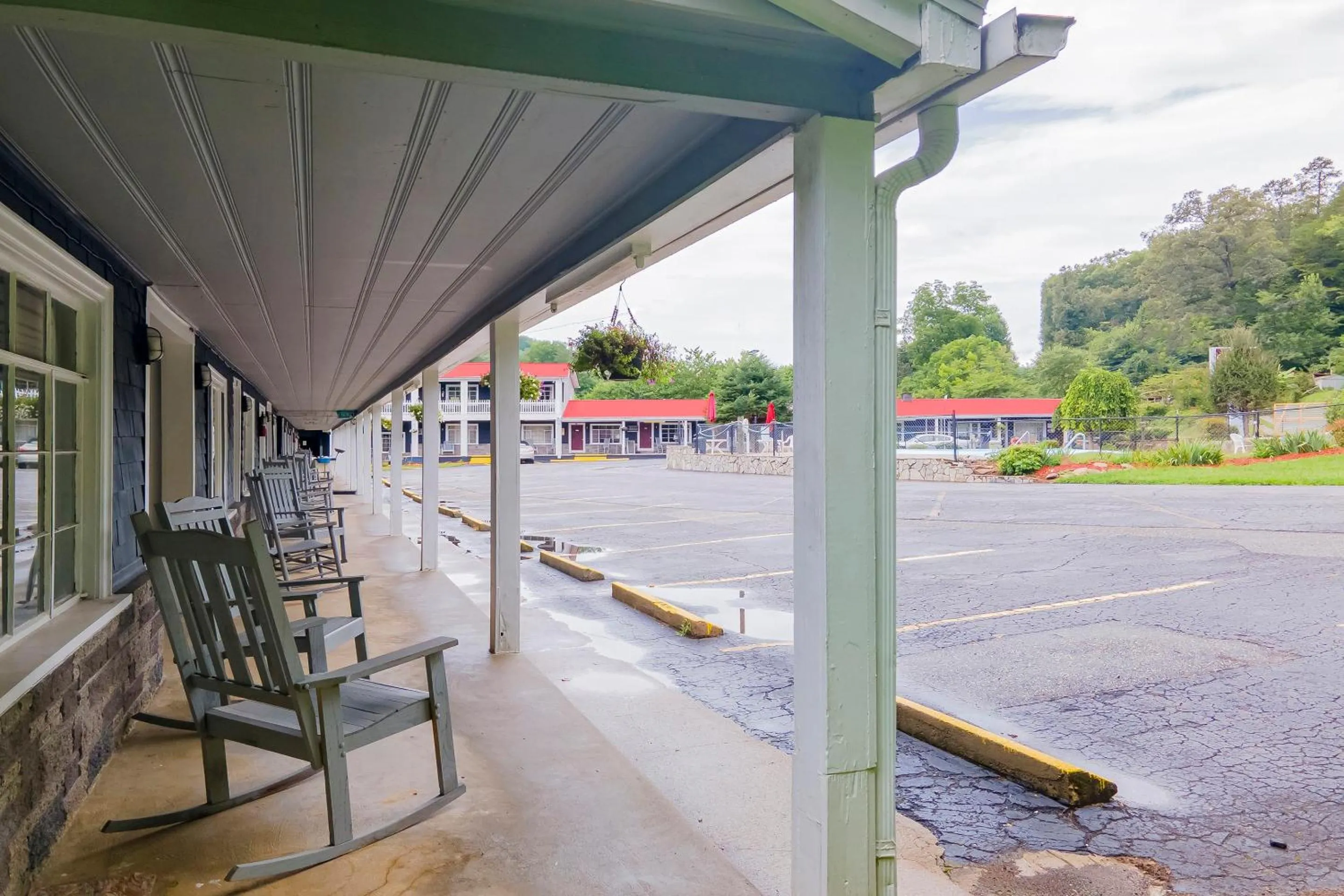 Facade/entrance in Lloyd's On The River Country Inn By Oyo