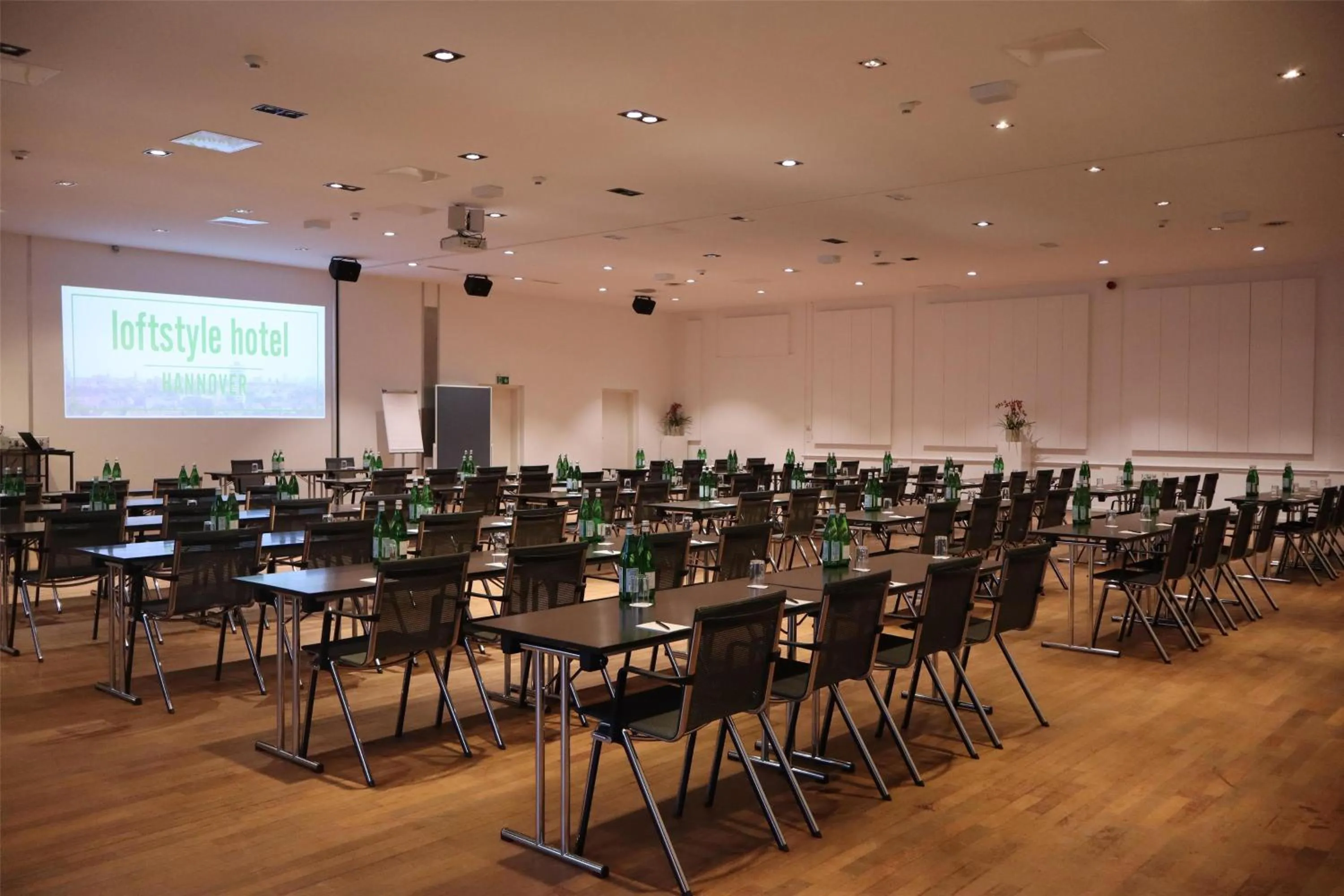 Meeting/conference room in LOFTSTYLE Hotel Hannover, Best Western Signature Collection