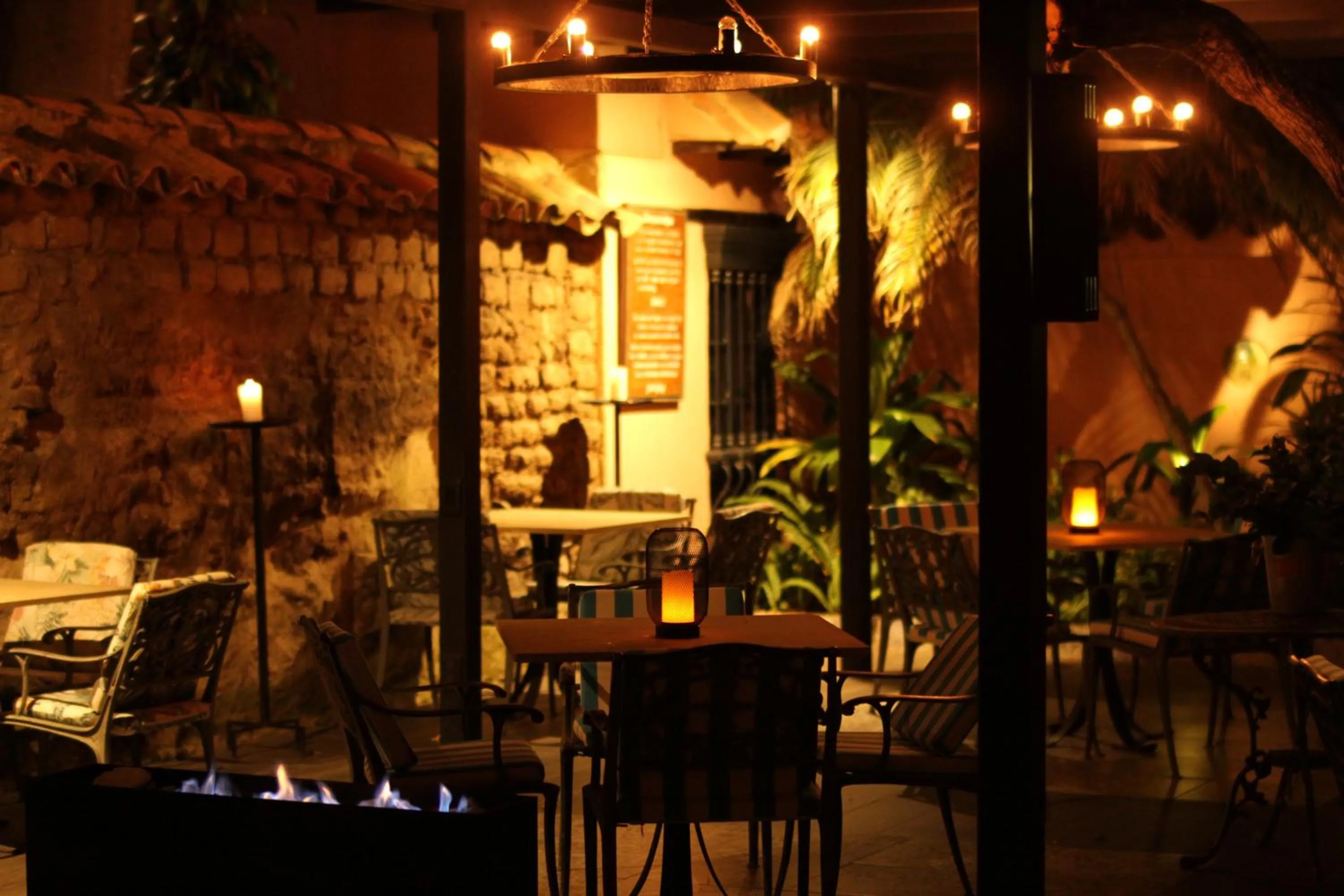 Restaurant/places to eat in Hotel Plazuela de San Agustín - PSA Hotel