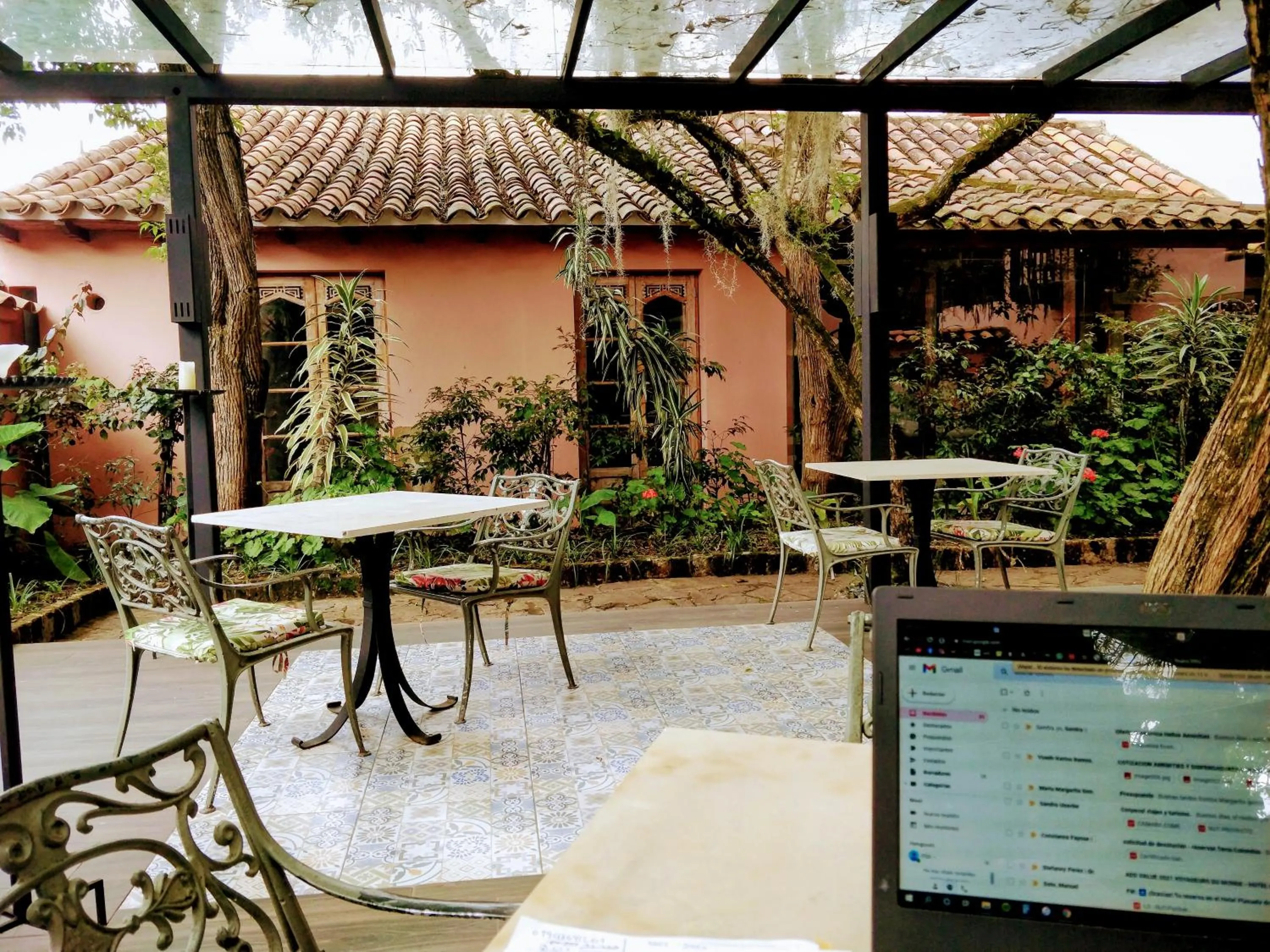 Seating area in Hotel Plazuela de San Agustín - PSA Hotel