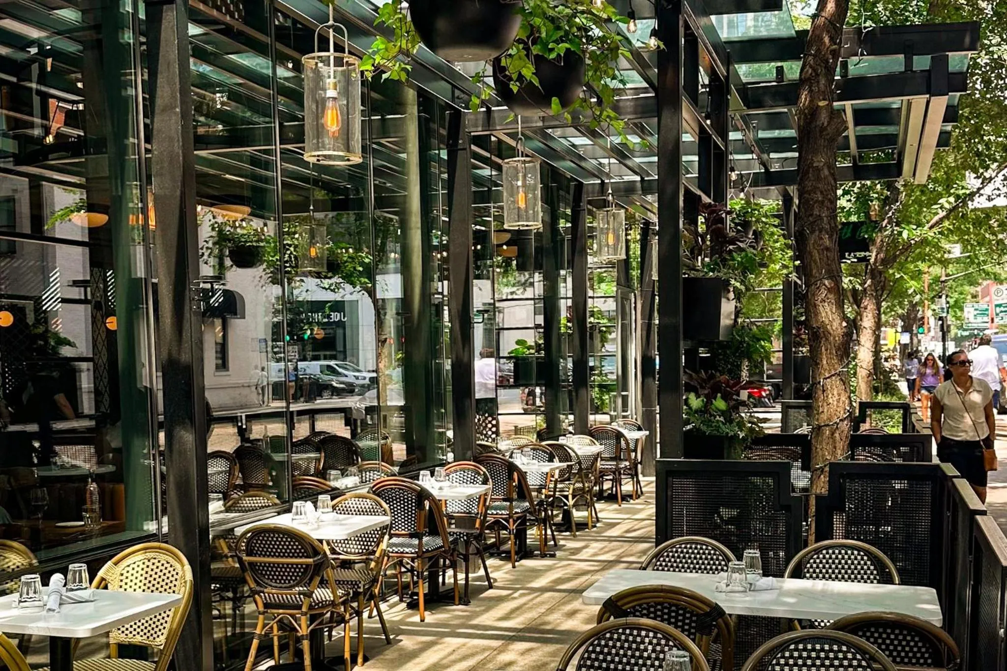 Restaurant/places to eat in Eurostars Magnificent Mile