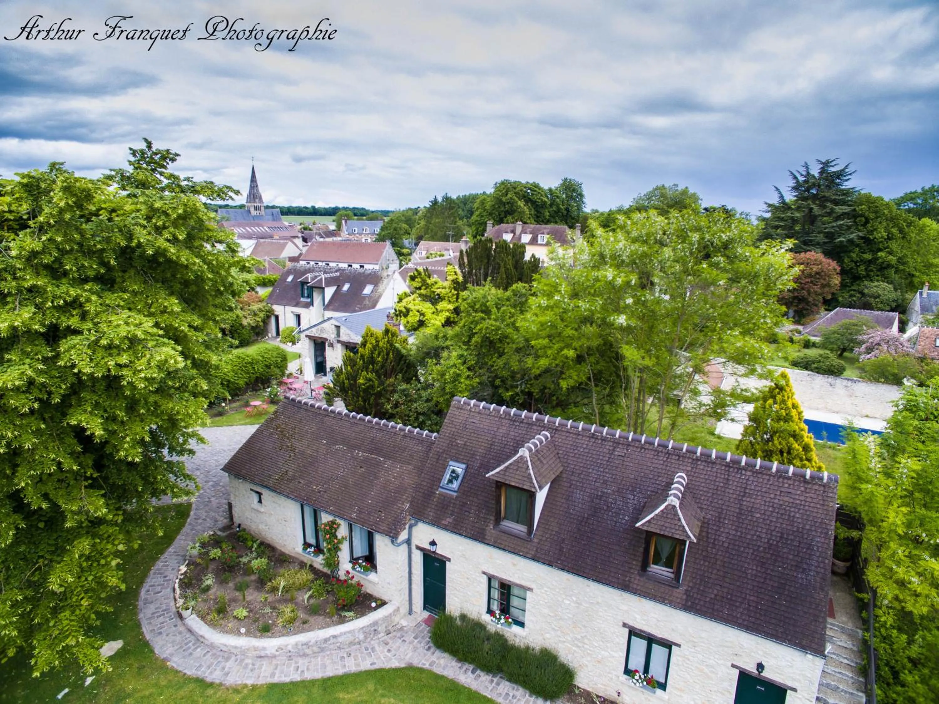 Bird's eye view in Hotel L'Aunette Cottage