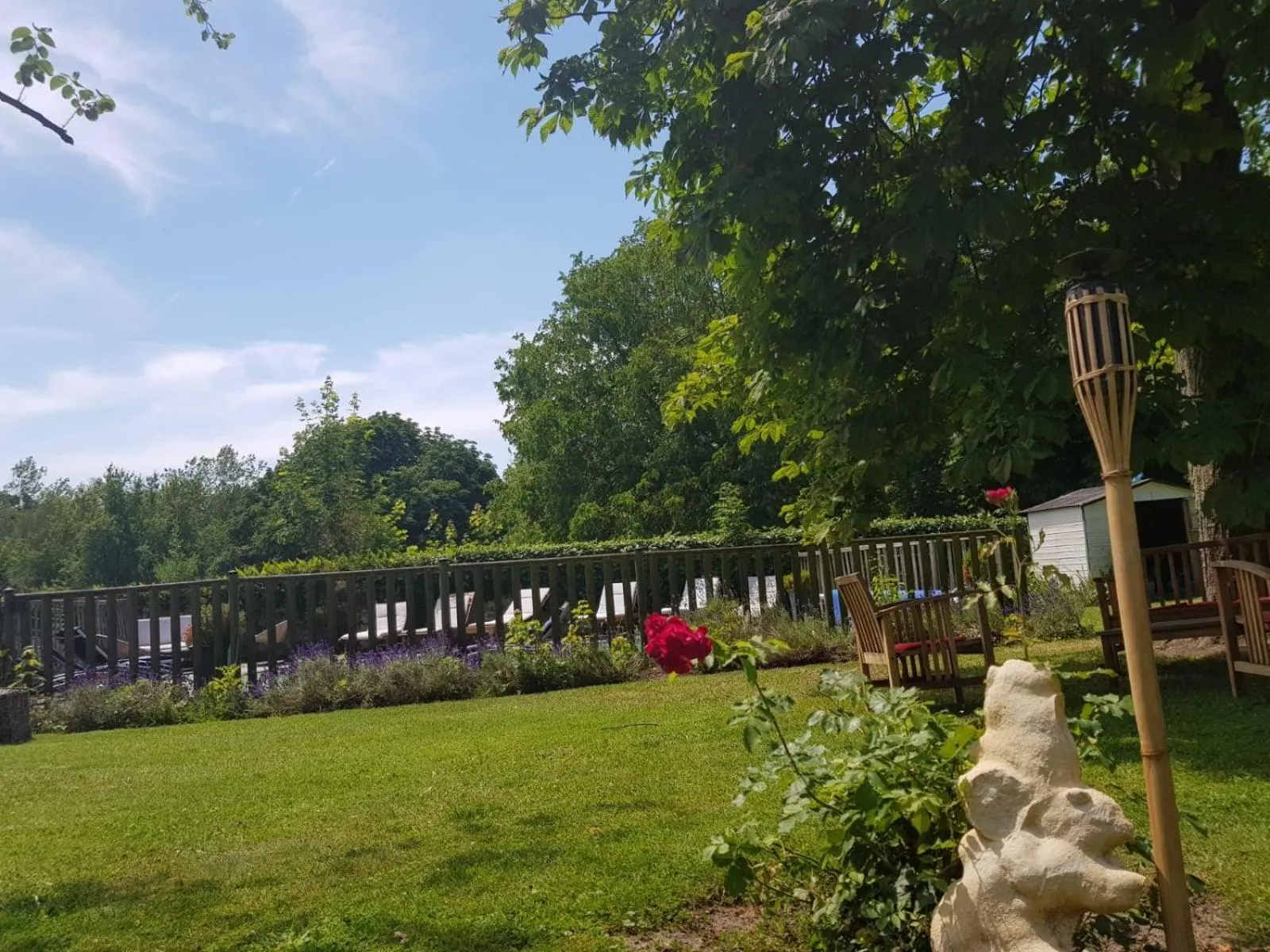 Garden in Hotel L'Aunette Cottage