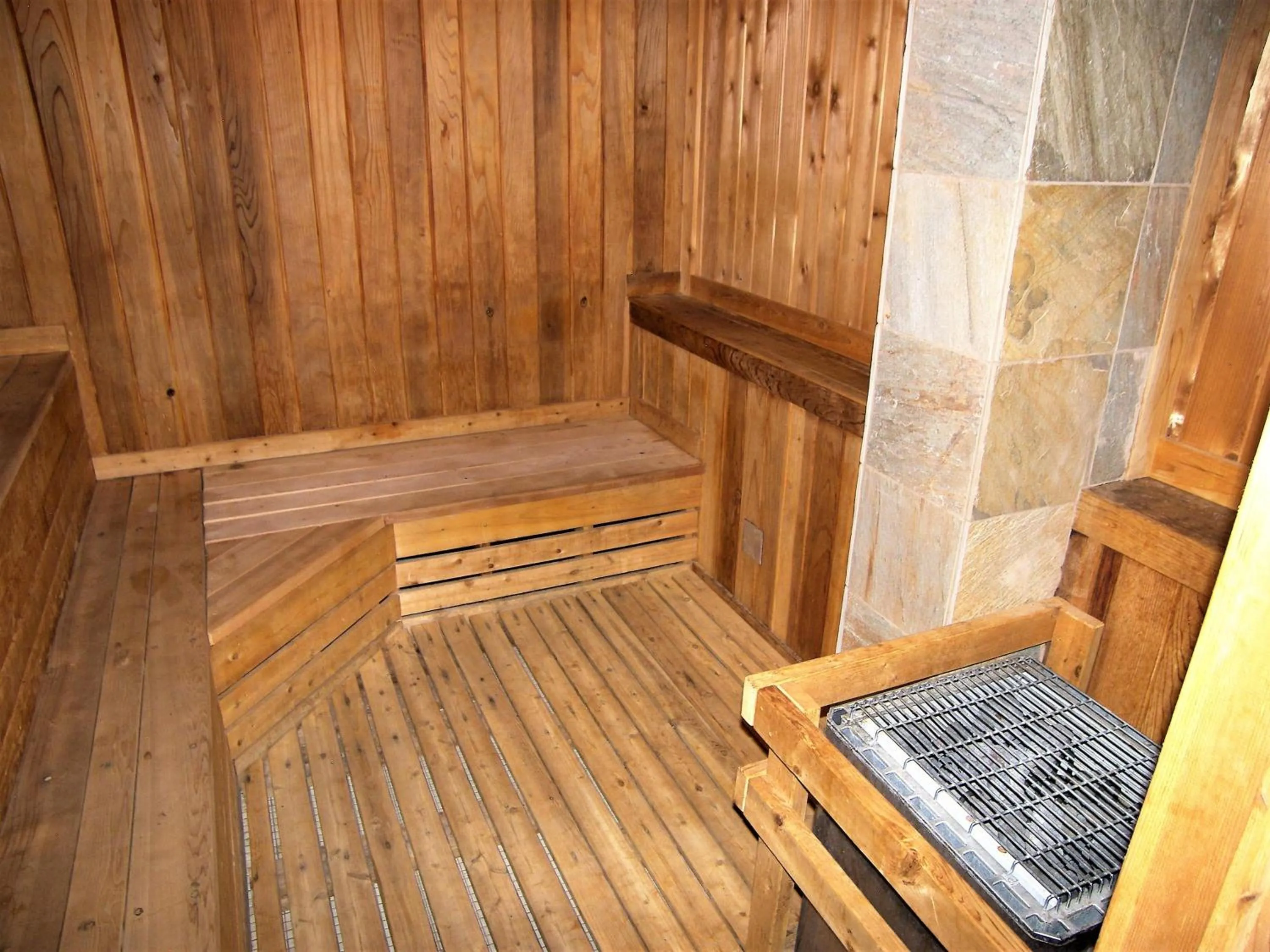 Sauna in Edgewater Studio 1 Bath EWJP