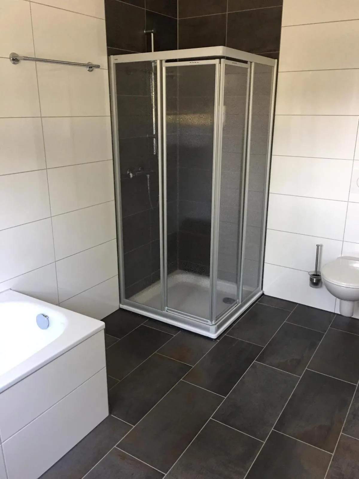 Double Room with Private Bathroom - single occupancy in Haus am Parc