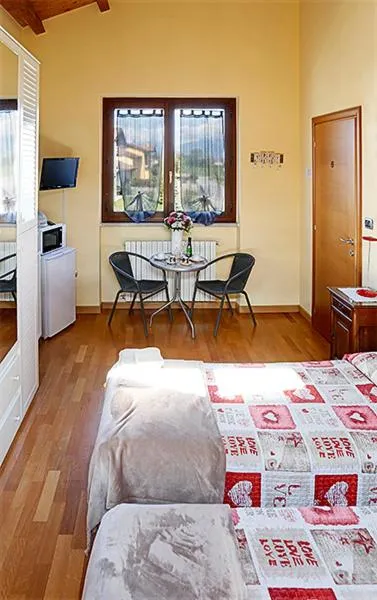 Bed in Bed & Breakfast Milù