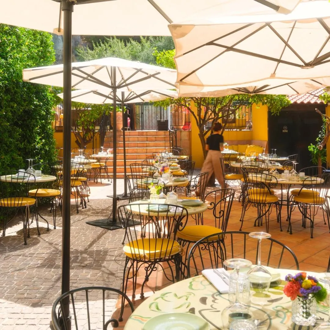 Hôtel La Pérouse Nice Baie des Anges