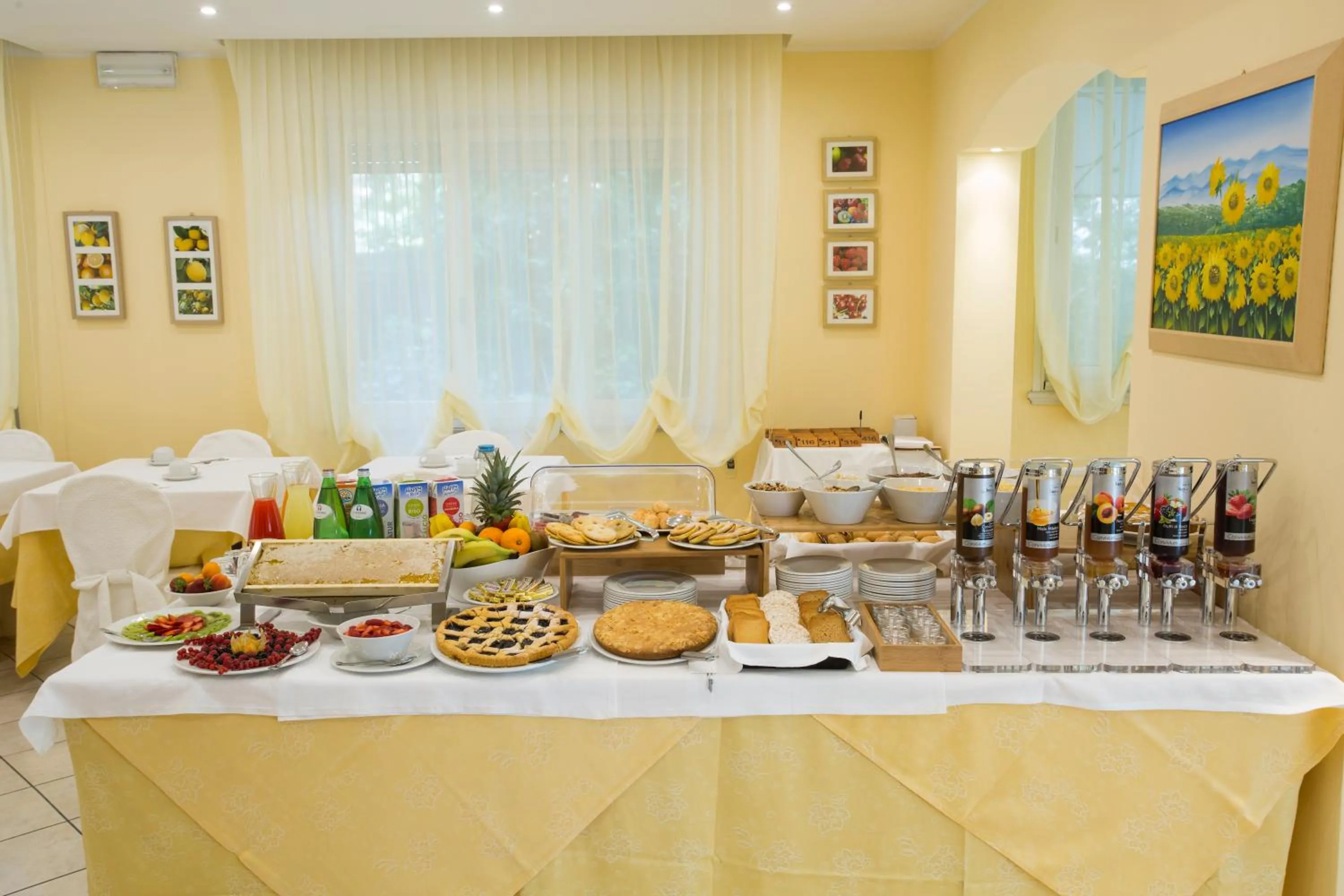 Restaurant/places to eat in Hotel Cannes - in pieno centro