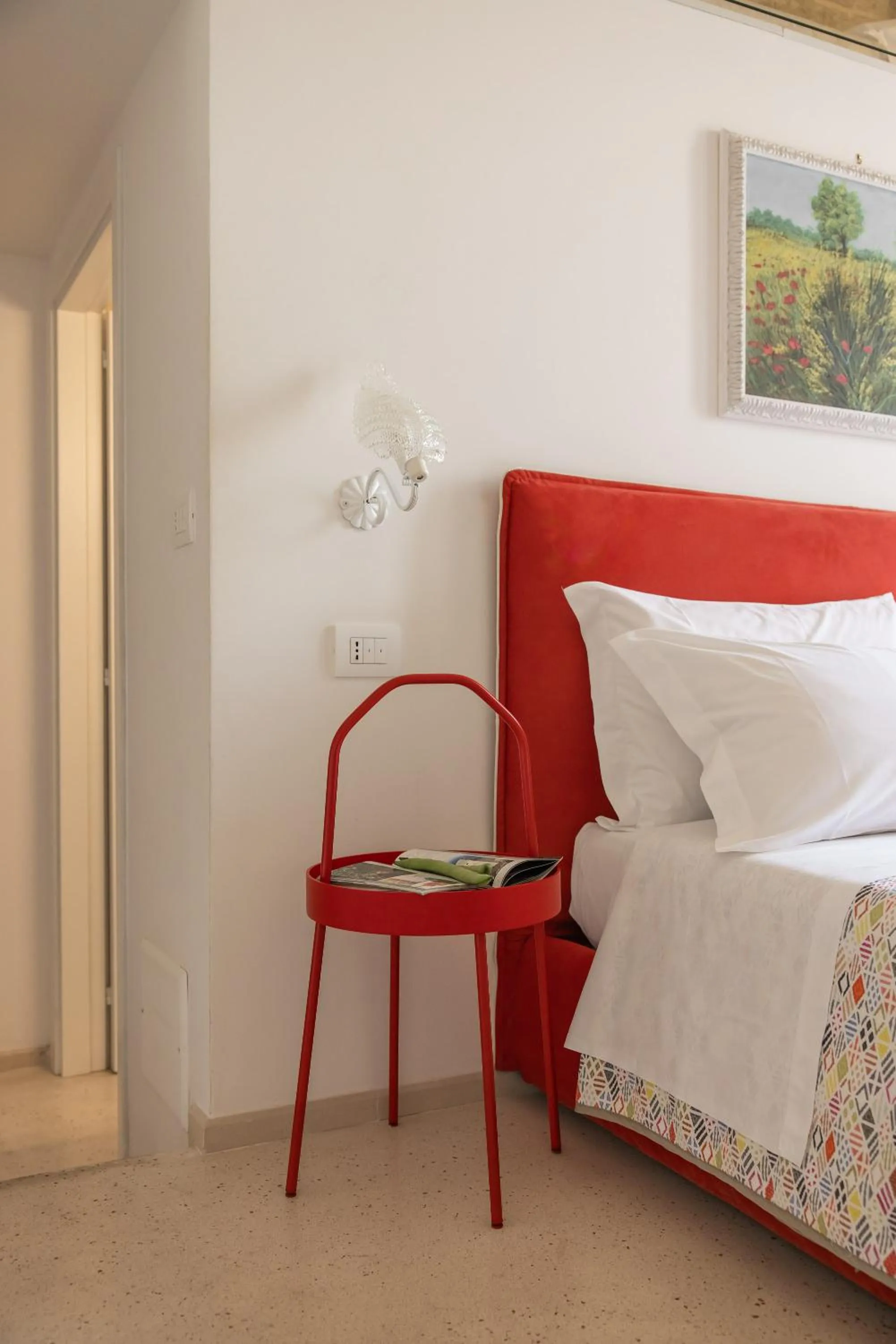 Photo of the whole room, Bed in MandorleOlio