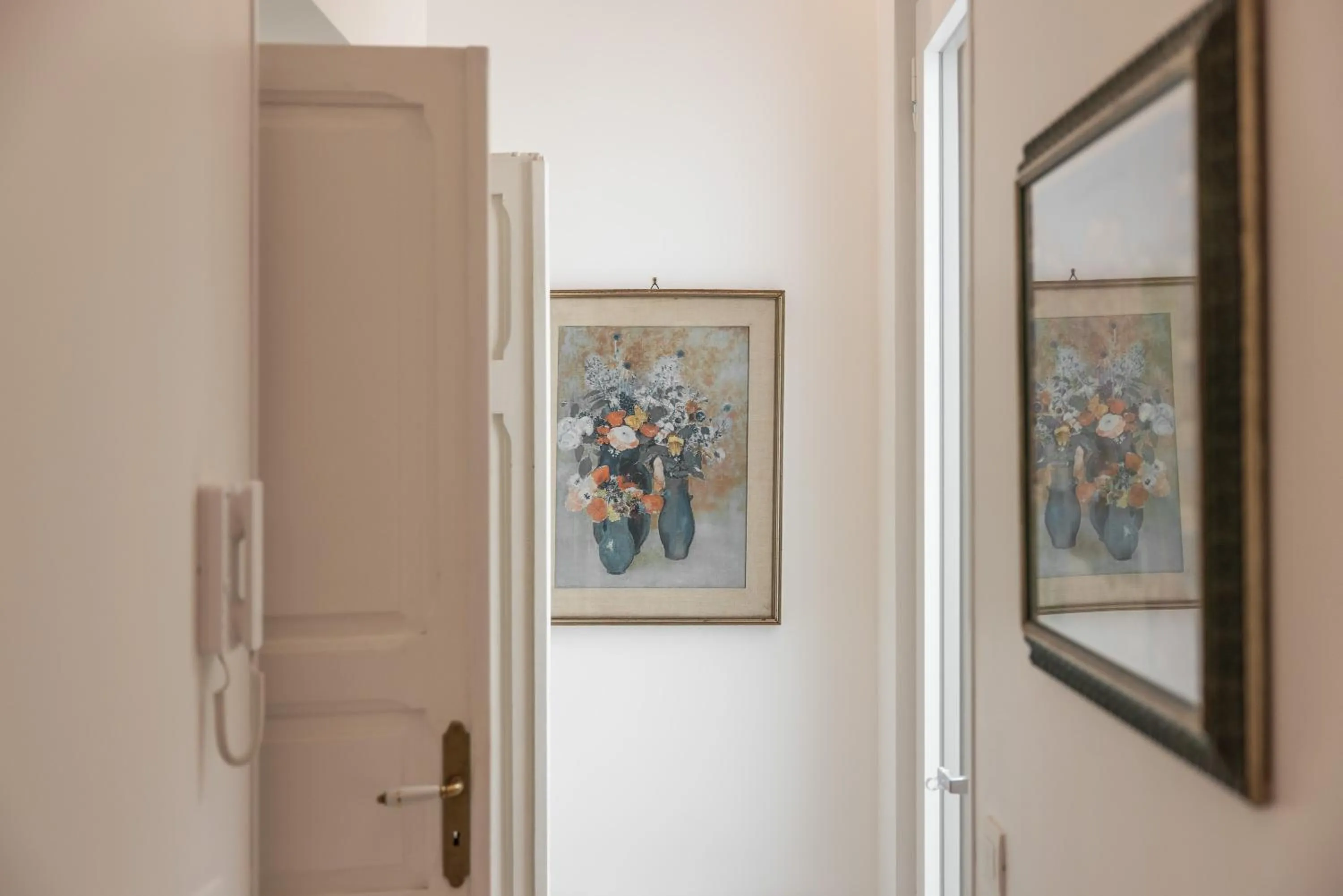 Decorative detail in MandorleOlio