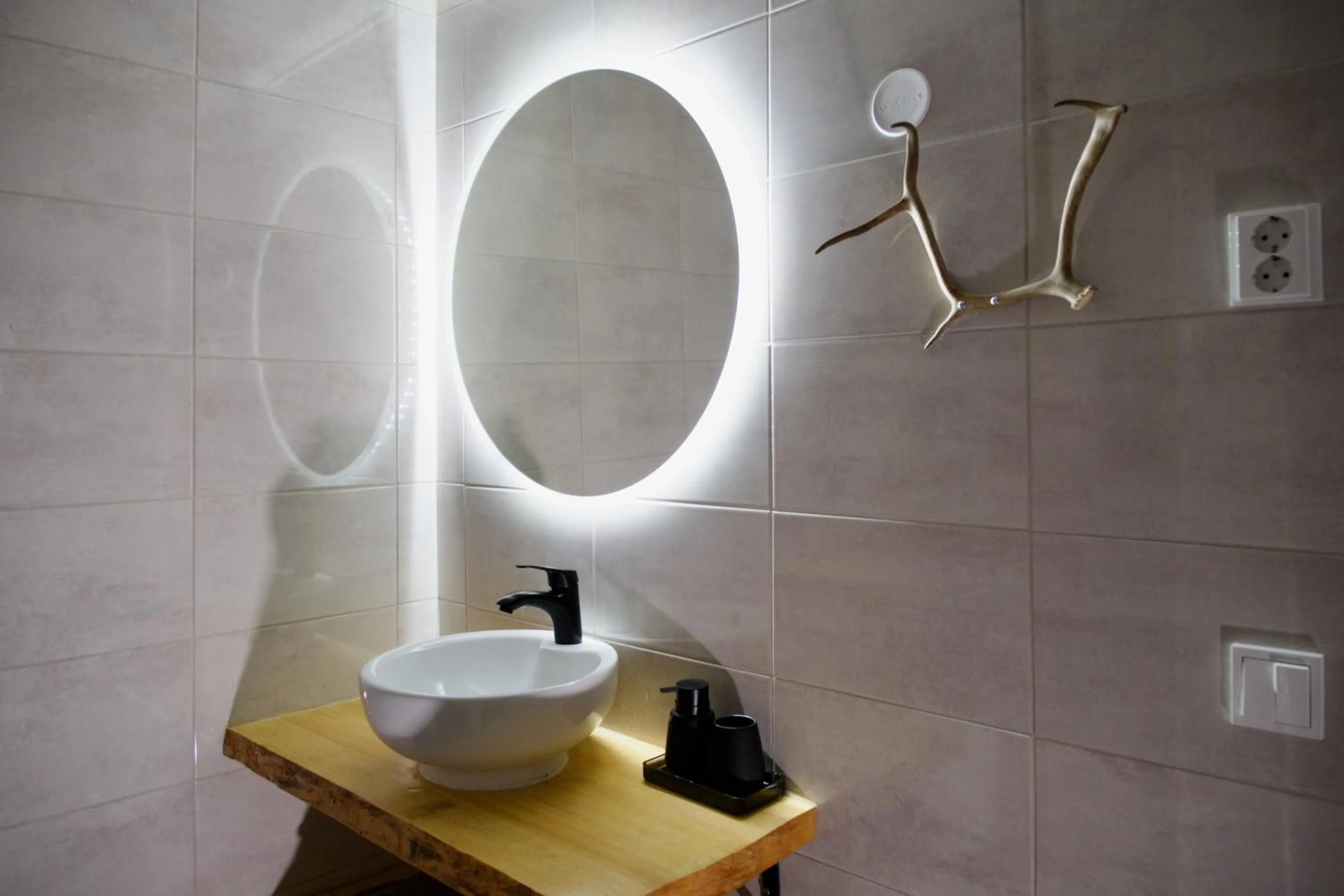 Taigaschool Eco Hotel