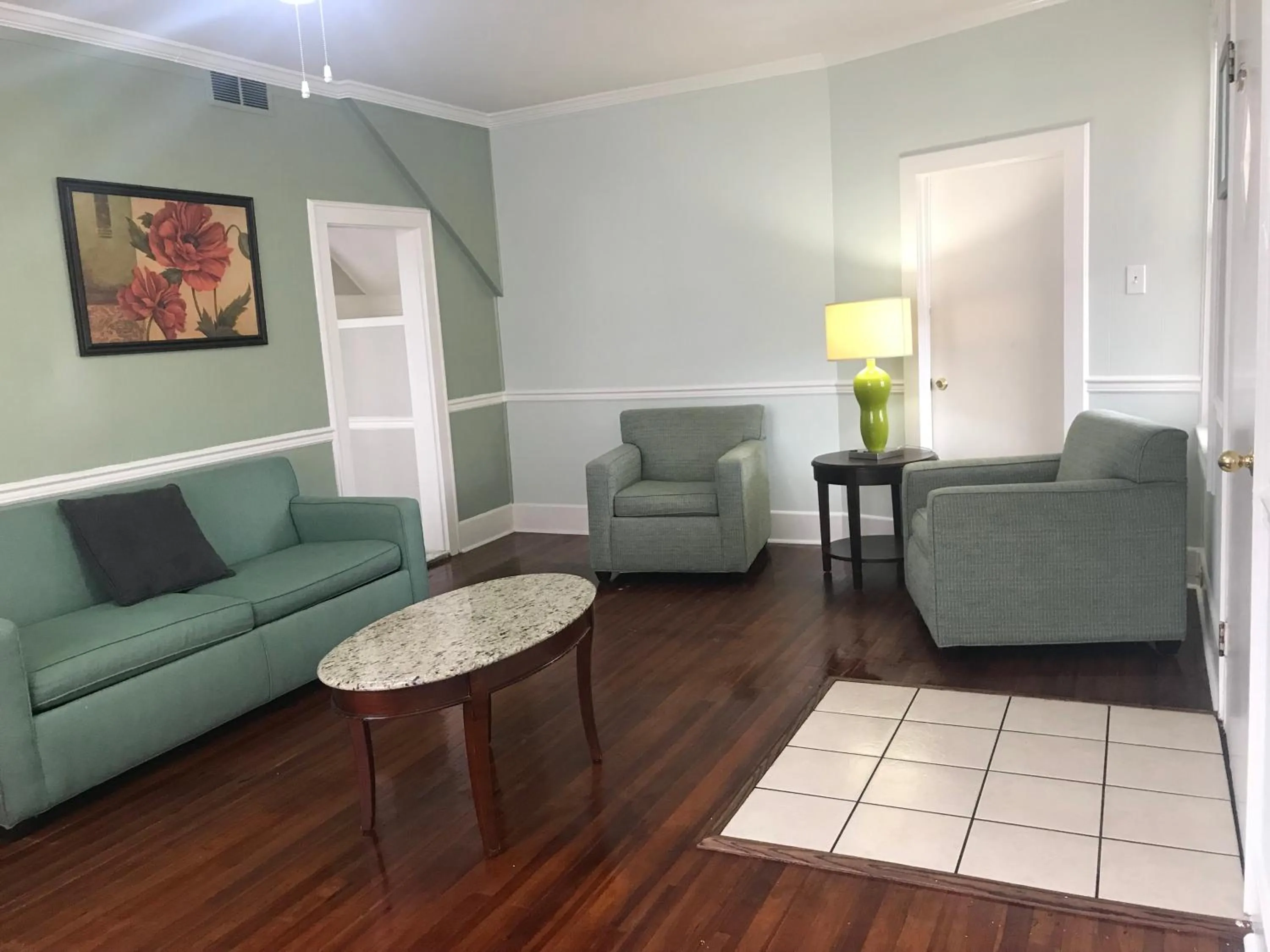 Living room in Mallard Apartments