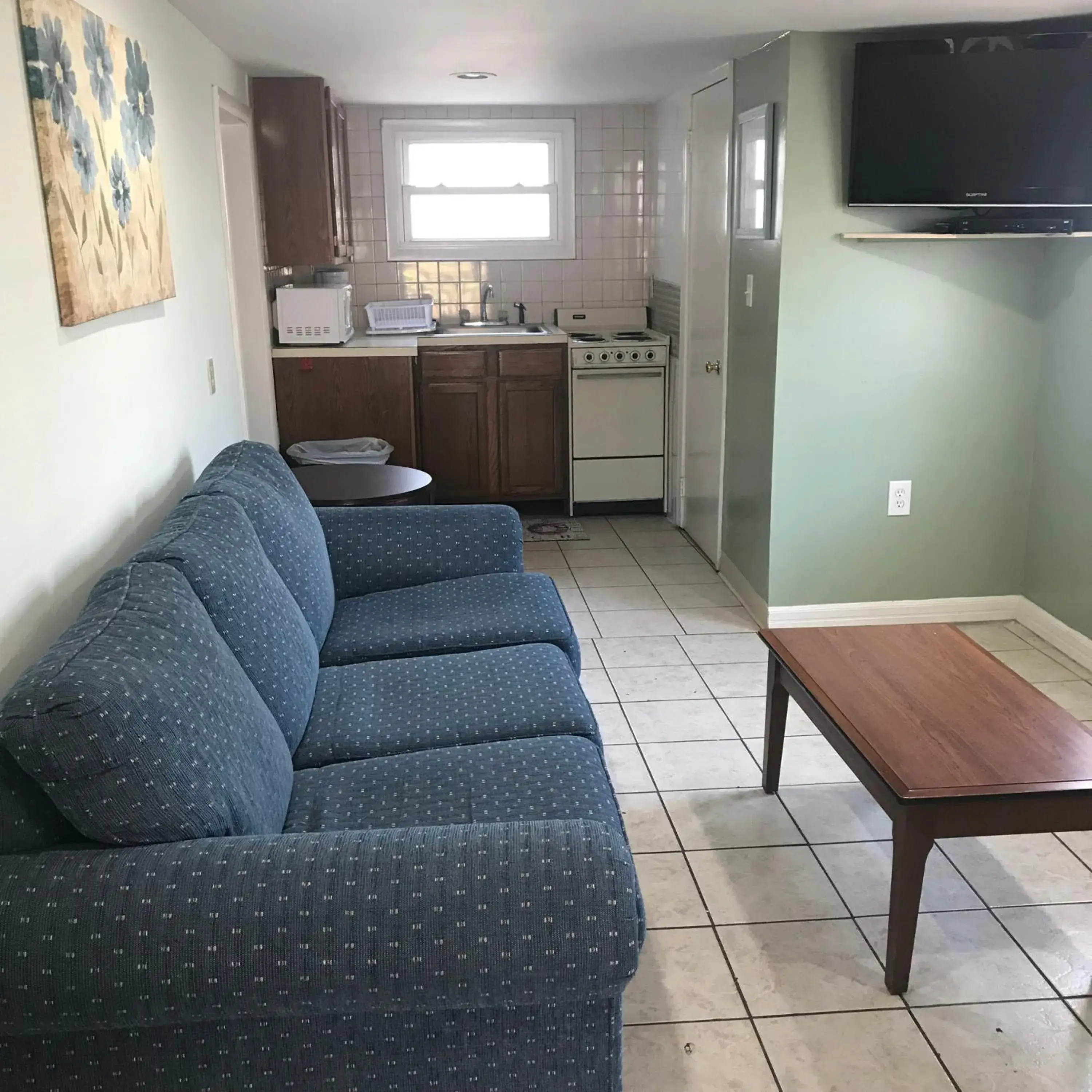 Two-Bedroom Apartment - Ground Floor in Mallard Apartments Two-Bedroom Apartment - Ground Floor in Mallard Apartments