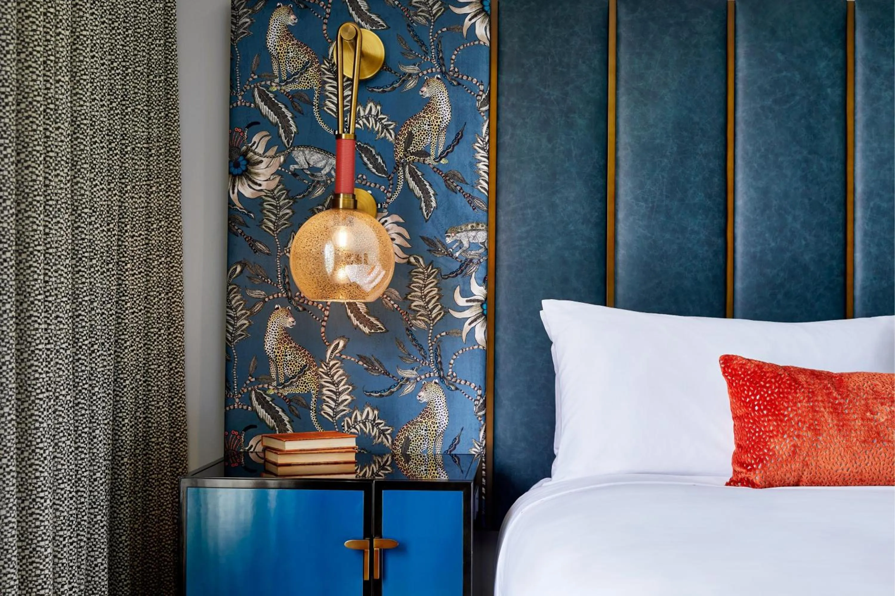 Photo of the whole room, Bed in Grand Bohemian Orlando, Autograph Collection