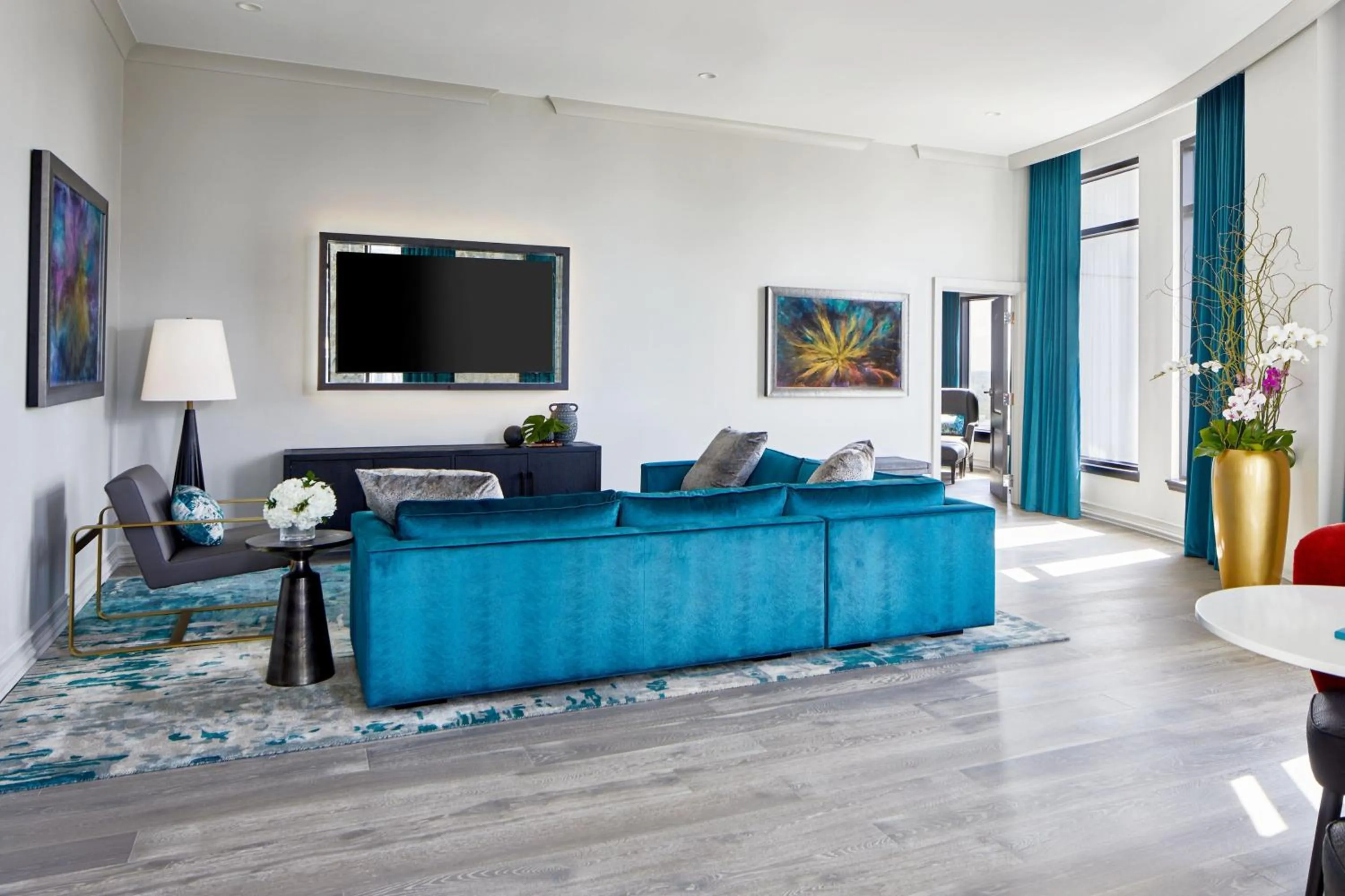 Photo of the whole room in Grand Bohemian Orlando, Autograph Collection