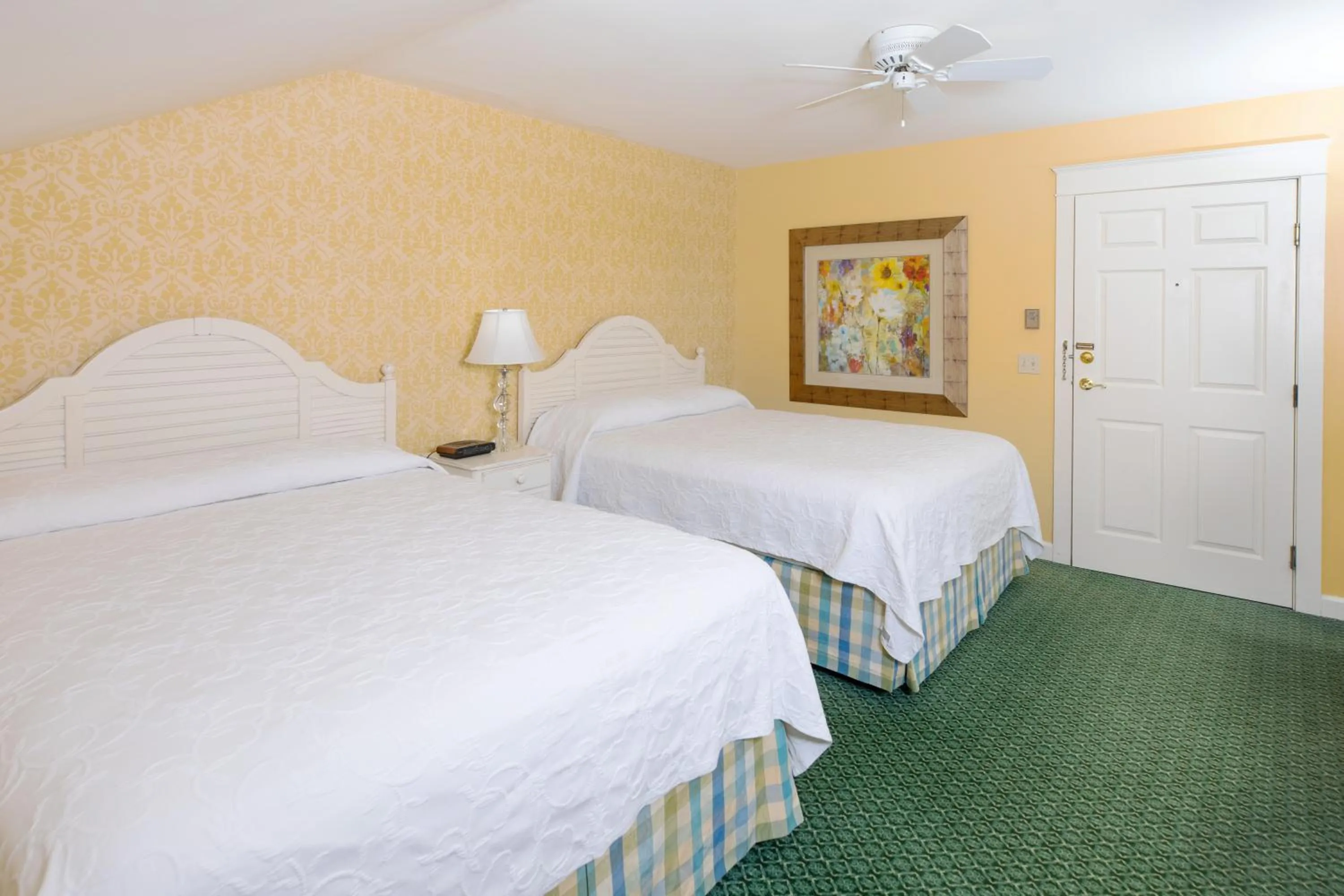 Bedroom in Harbour View Inn