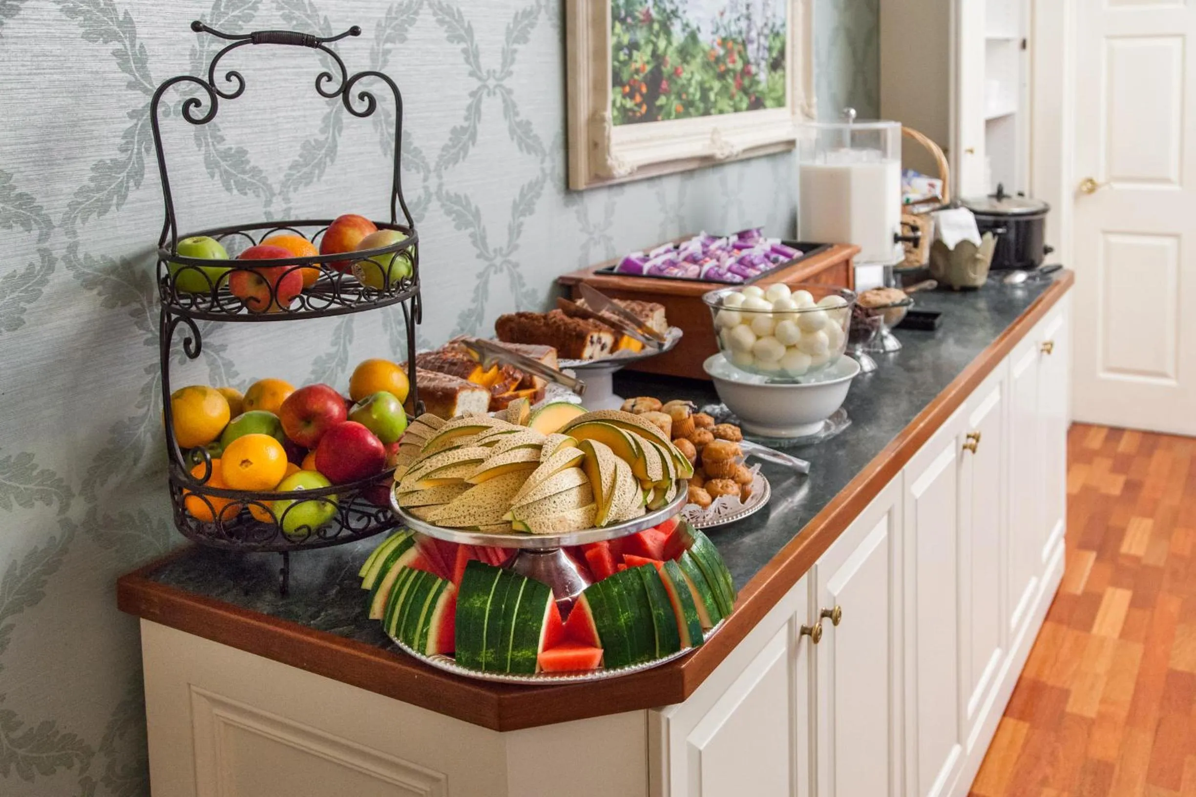 Breakfast in Harbour View Inn