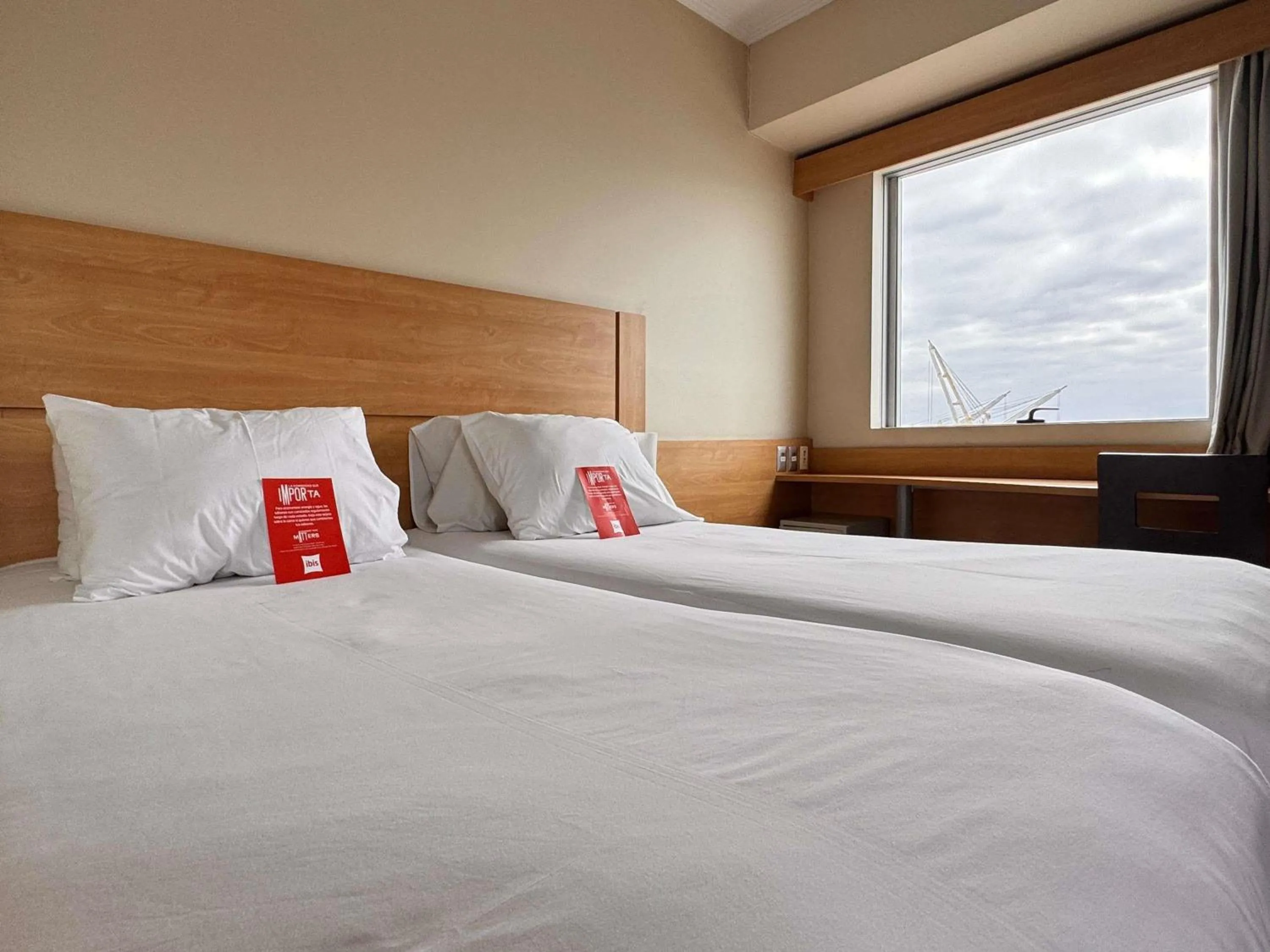Bedroom, Bed in ibis Valparaiso