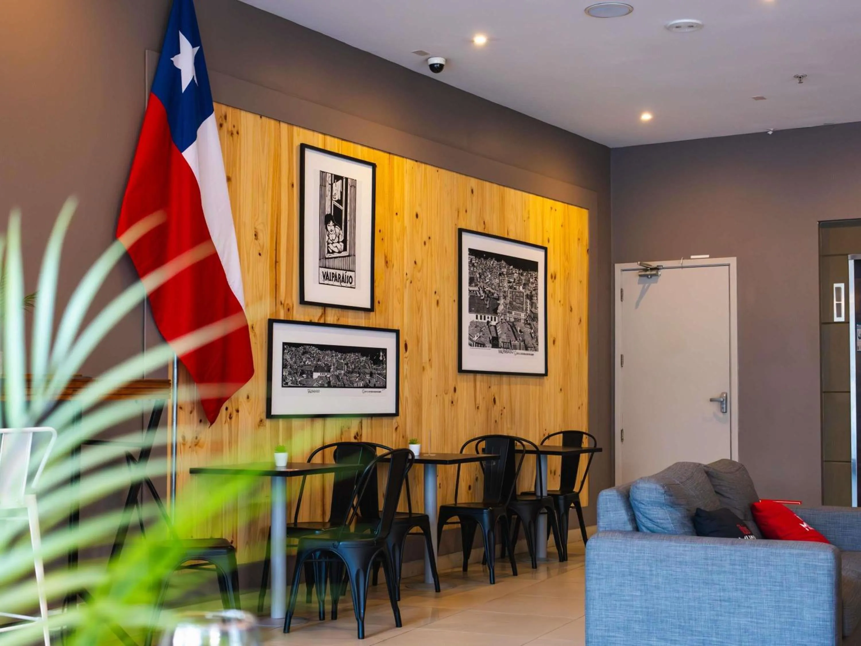 Property building in ibis Valparaiso