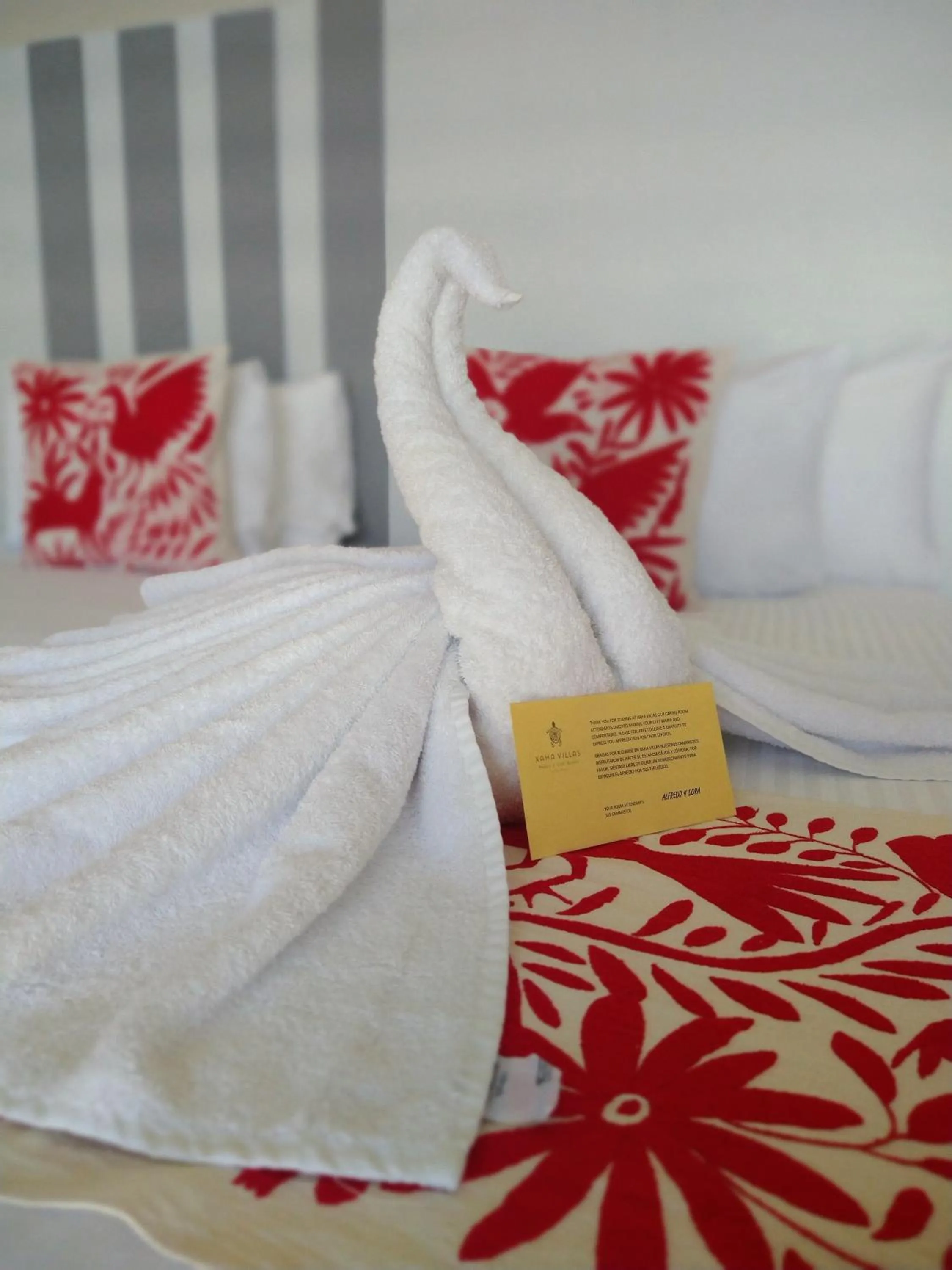 Bed in Xaha Villas Suites & Golf Resort