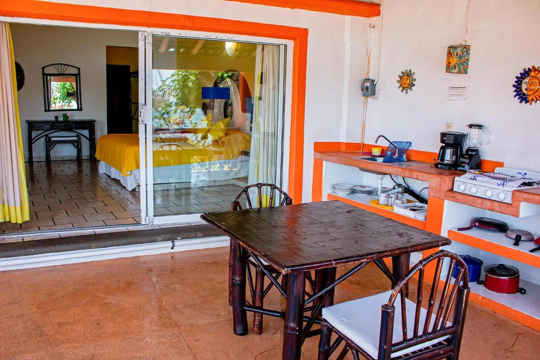 Photo of the whole room in Hotel Casa Sun and Moon