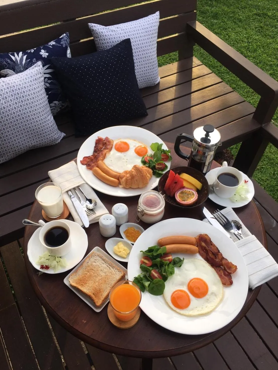 Breakfast in Jasmine & Tea House