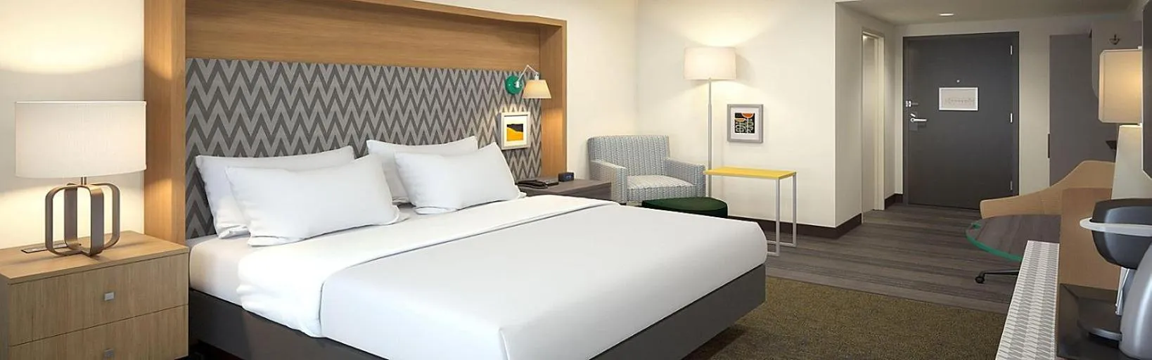 Bed in Holiday Inn Indianapolis - Airport Area N by IHG