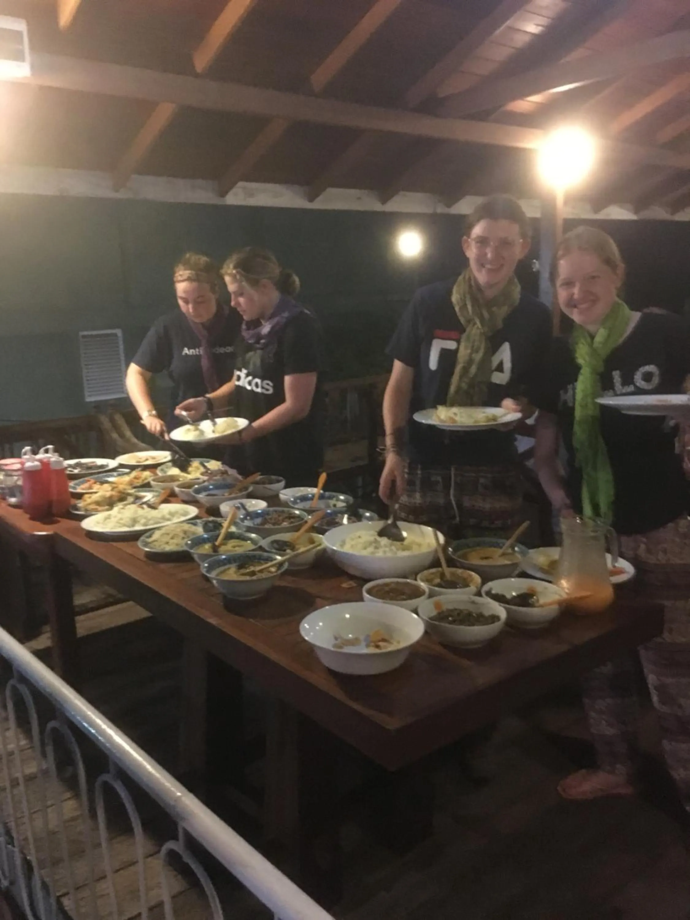 Food and drinks in Hotel Mango Garden