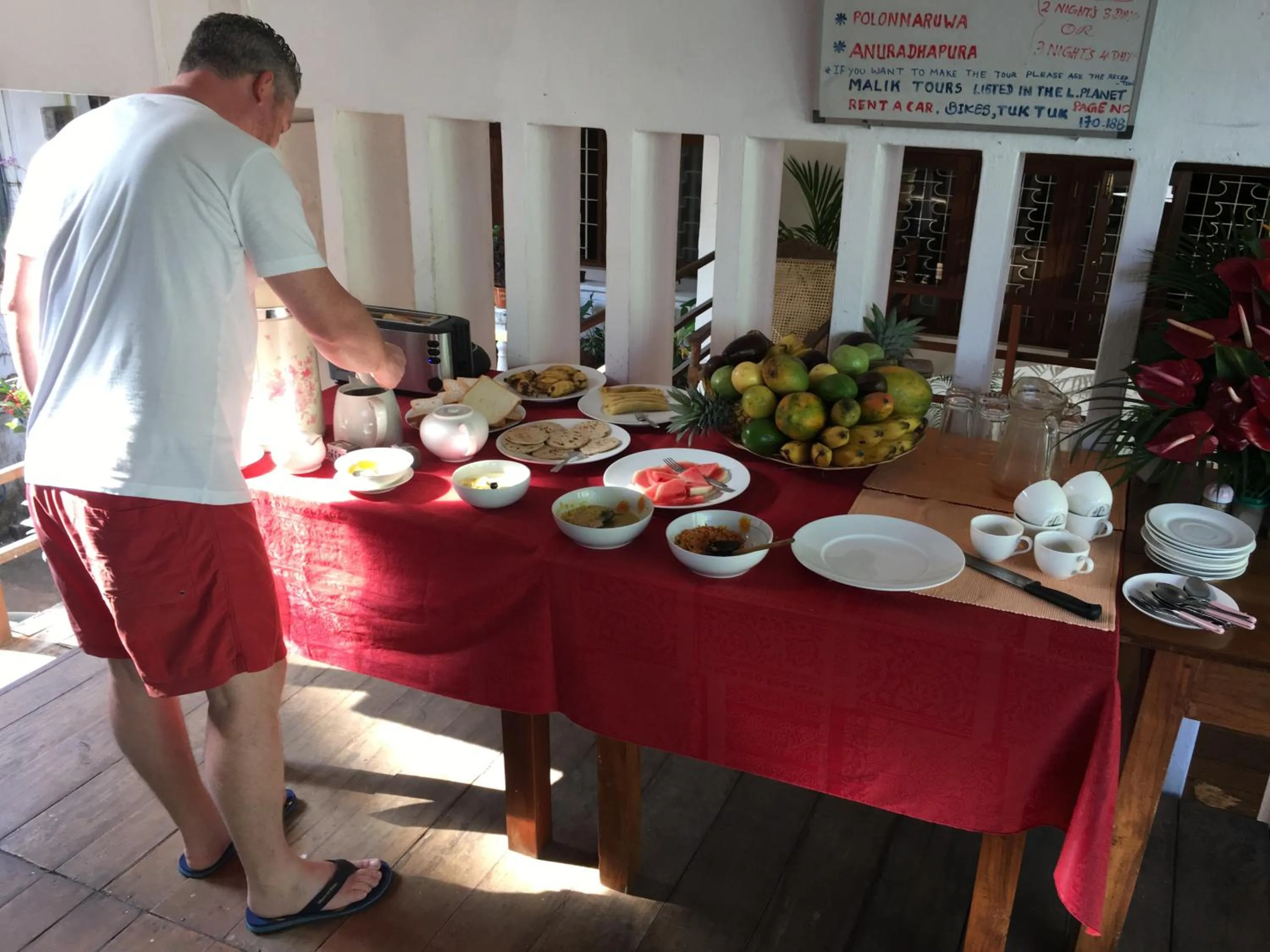 Breakfast in Hotel Mango Garden